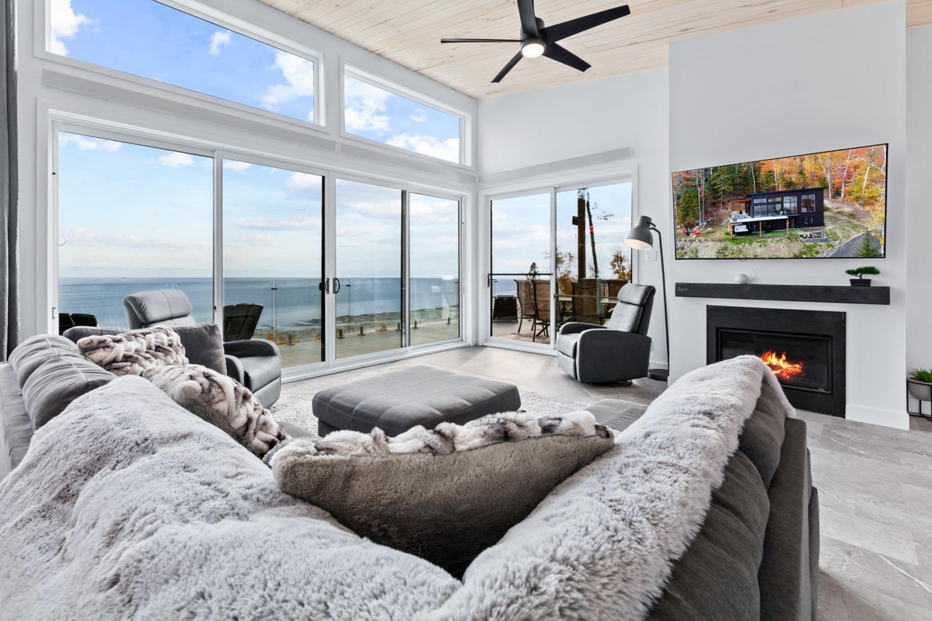Three-Bedroom Chalet photo 1