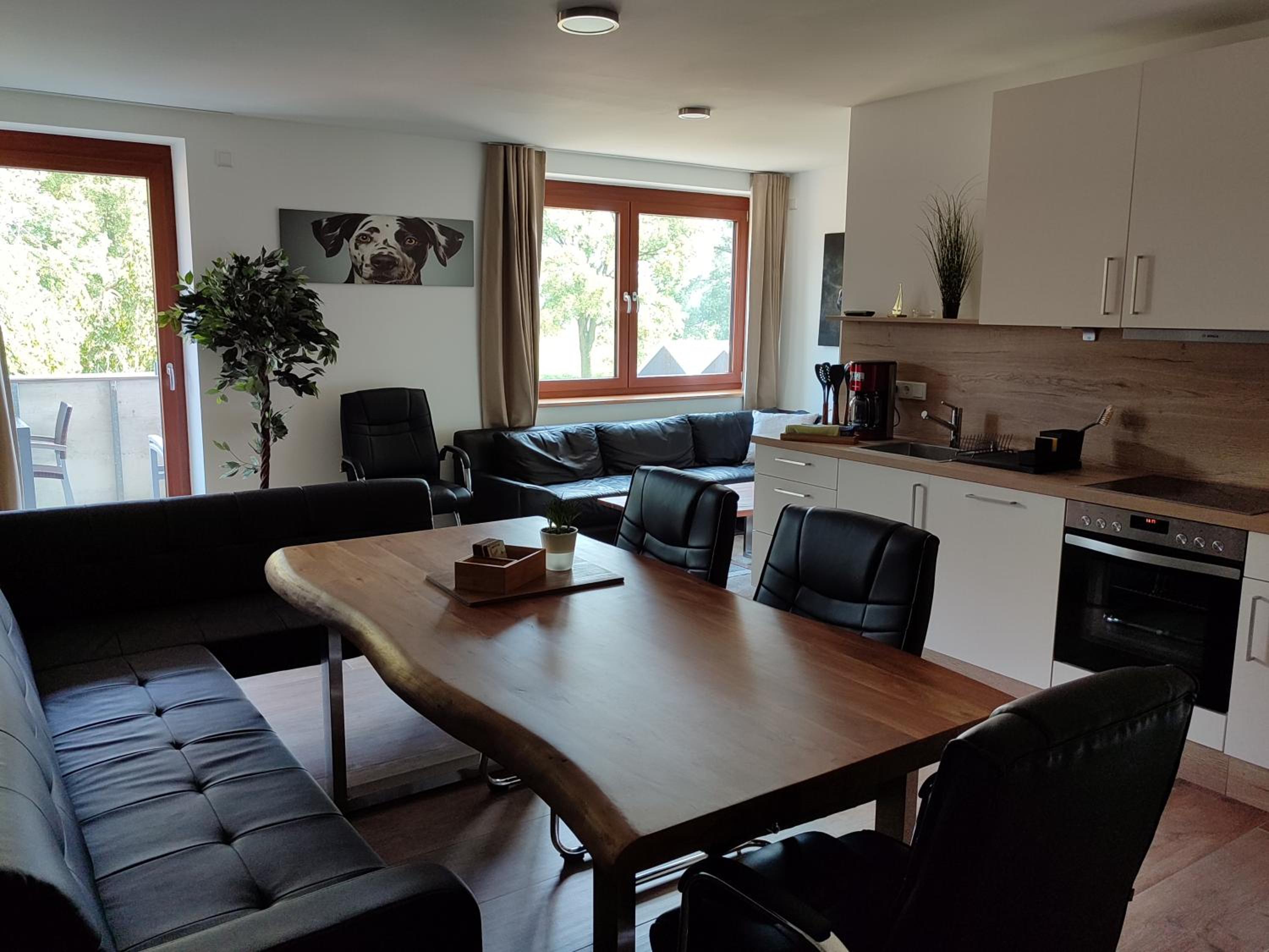 Two-Bedroom Apartment with Balcony photo 1