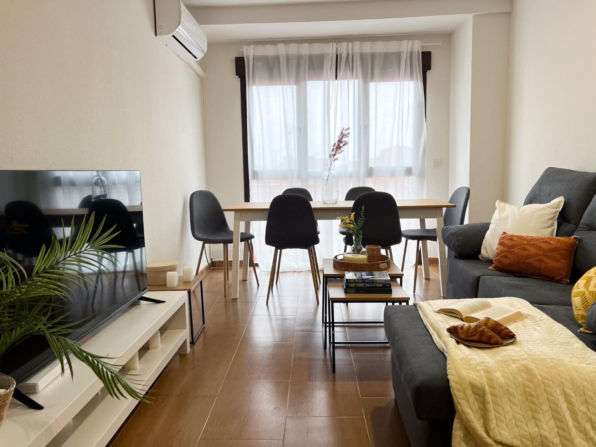 Three-Bedroom Apartment photo 2