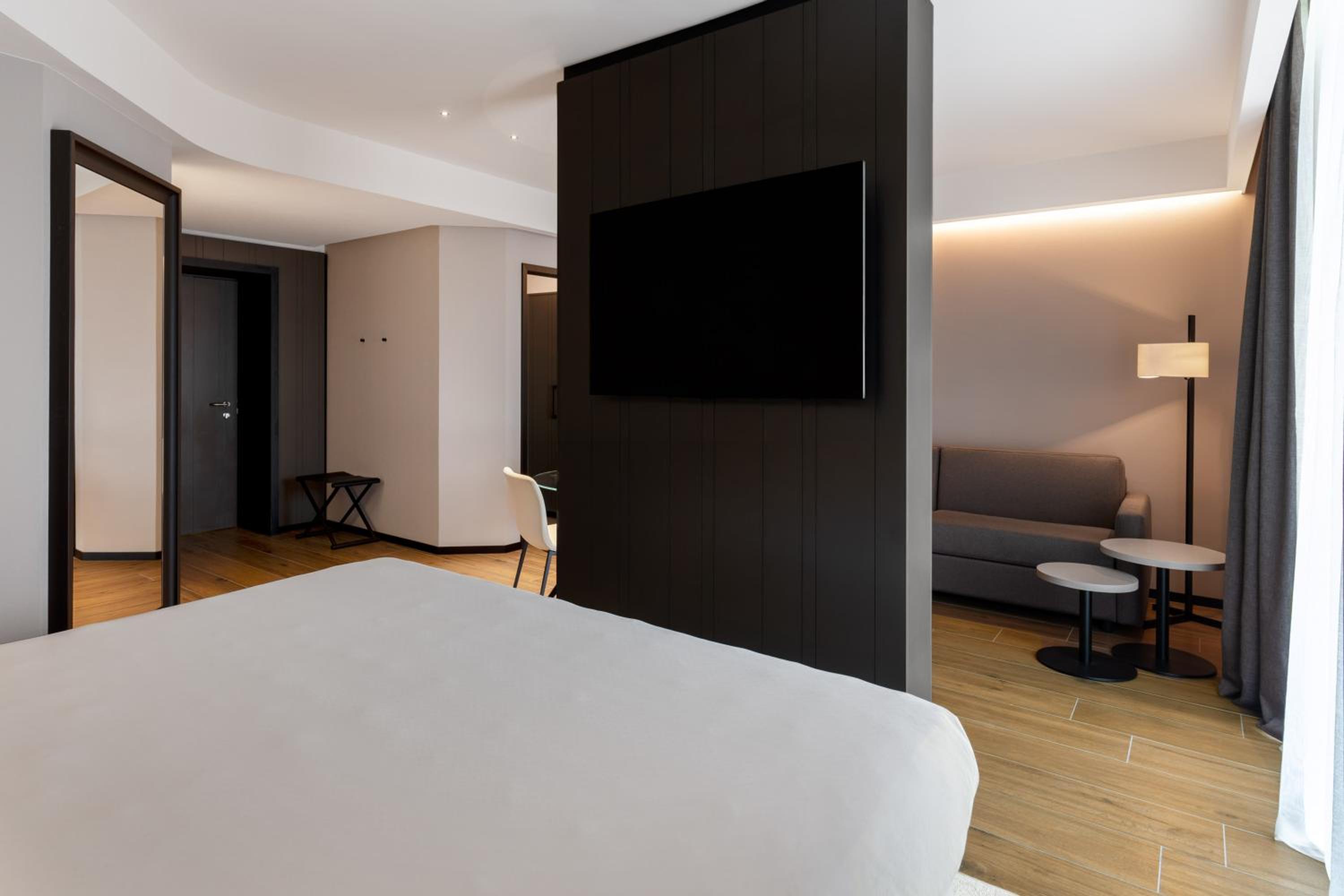Junior Suite - Photo 2