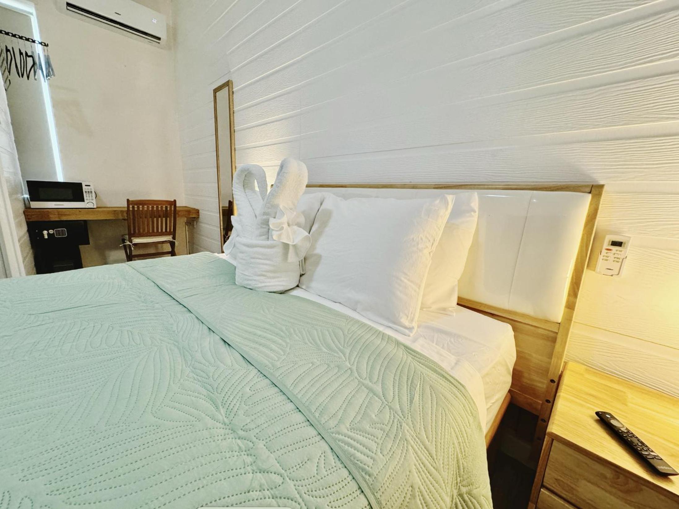 Queen Room photo 3