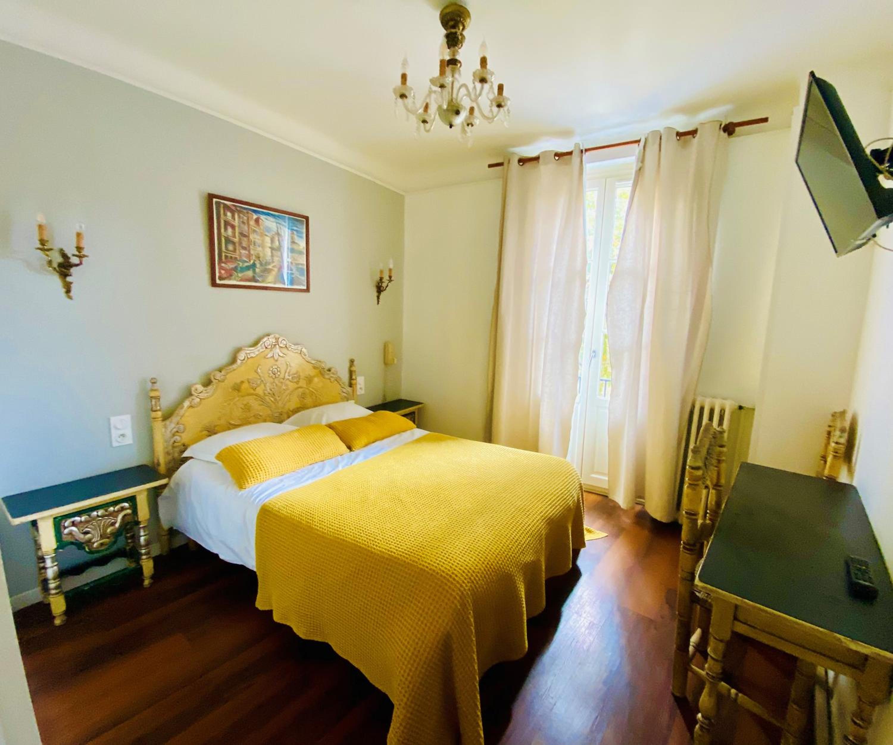Double Room frontage