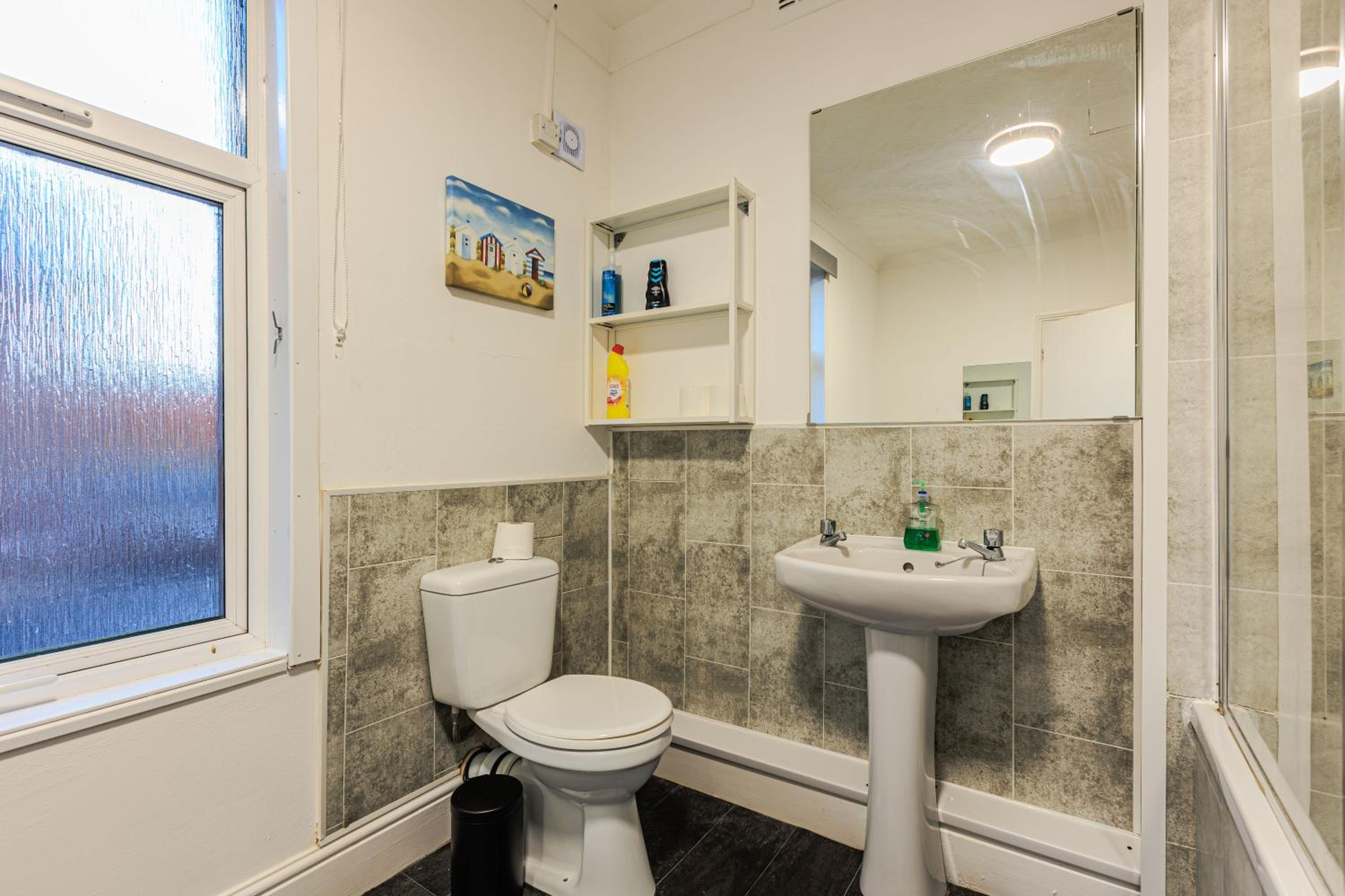 Room 1 photo 2