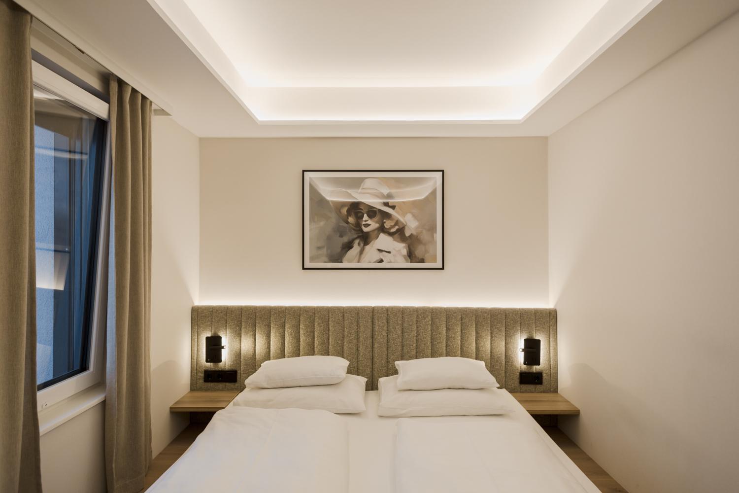 Deluxe Queen Room - Photo 1