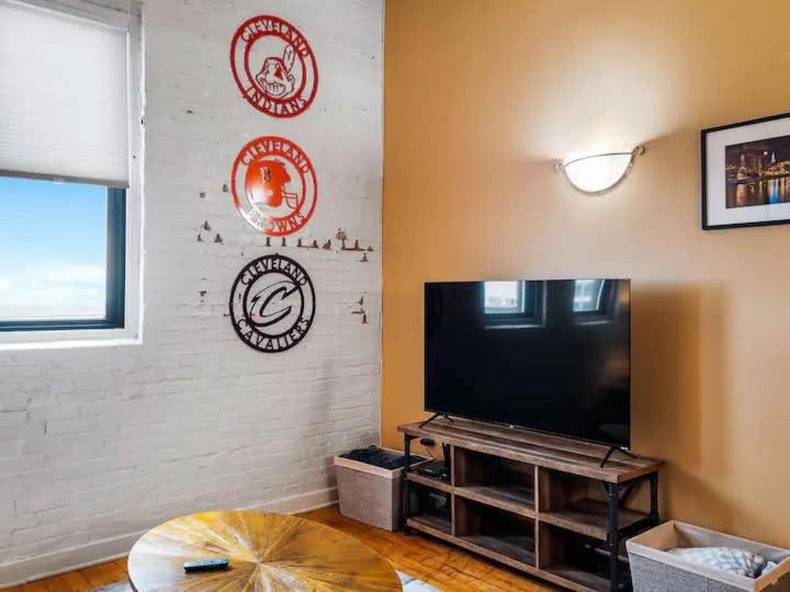Apartment photo 2