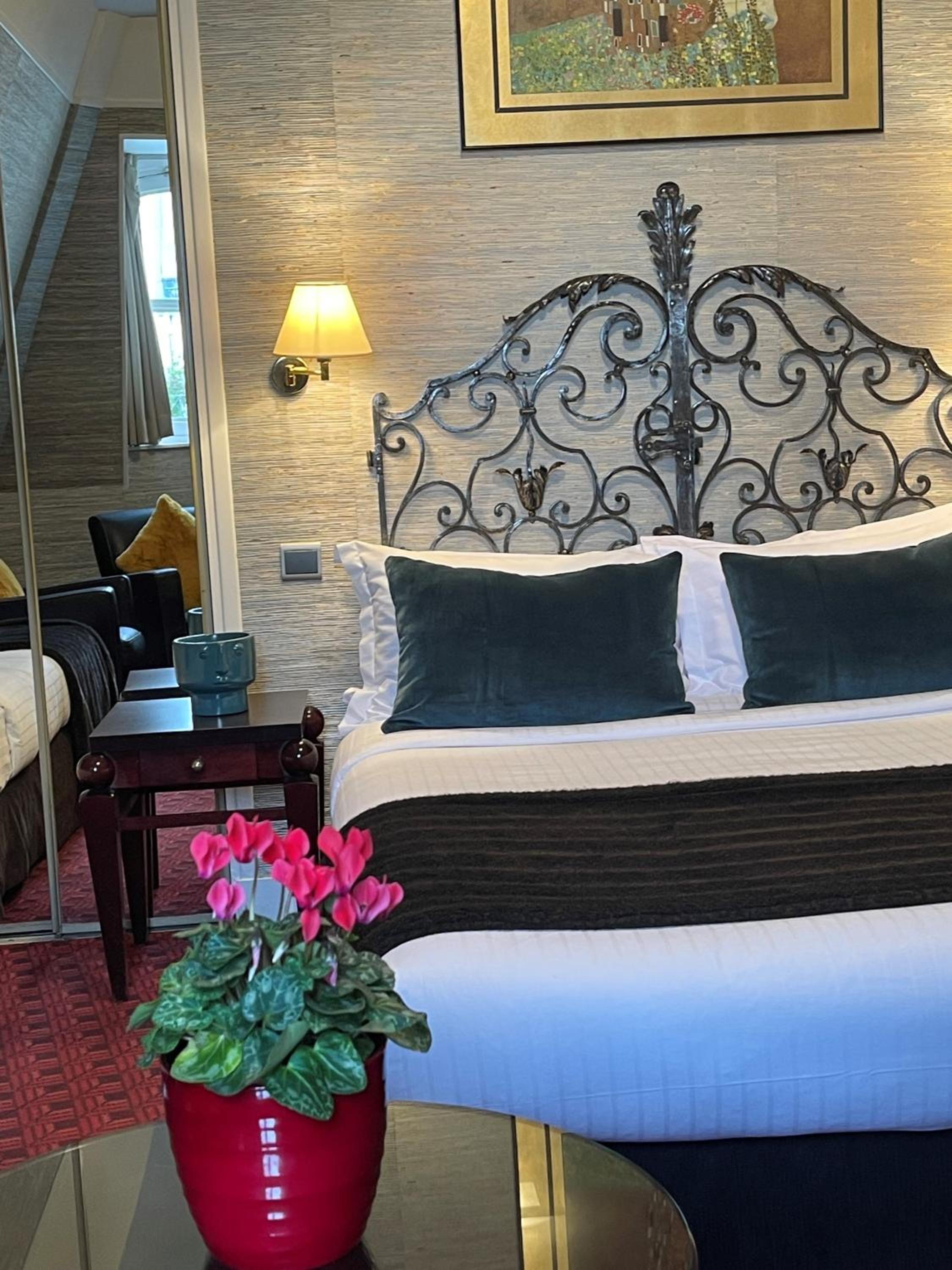 Deluxe Triple Room photo 3