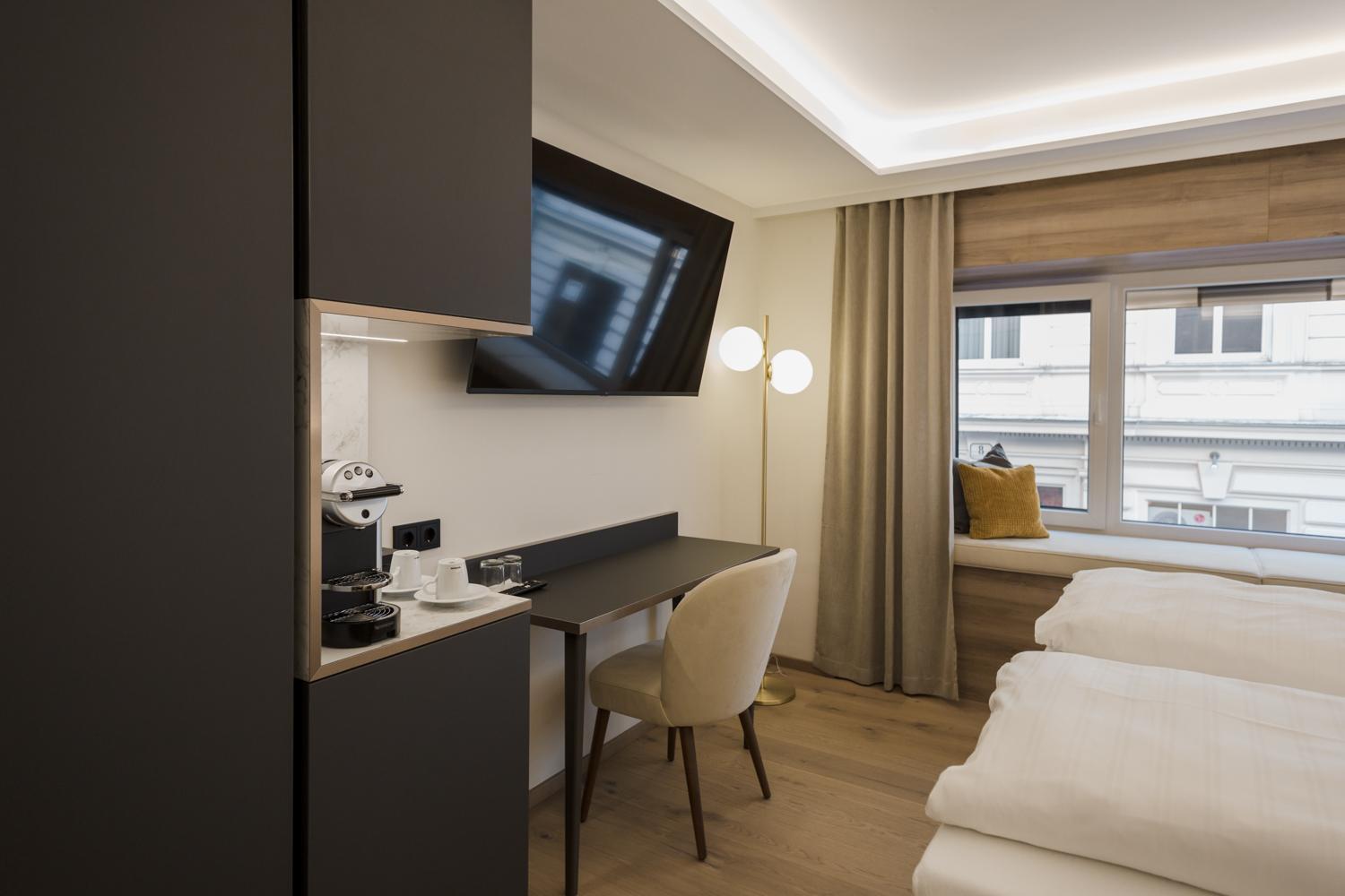 Small Double Room - Photo 1
