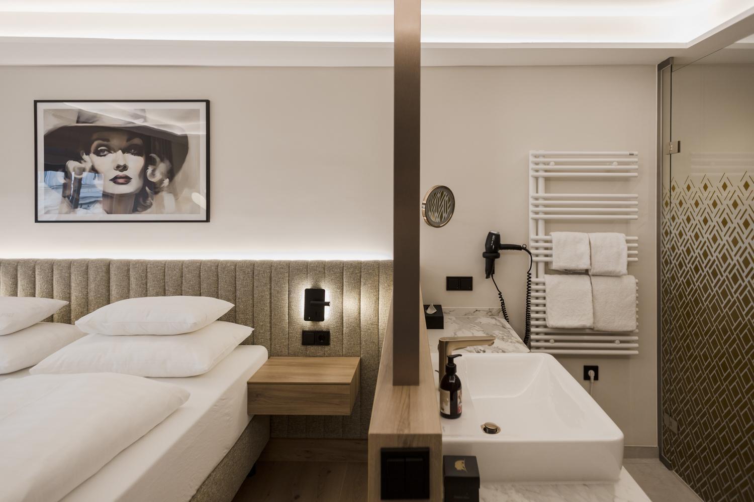 Small Double Room - Photo 5