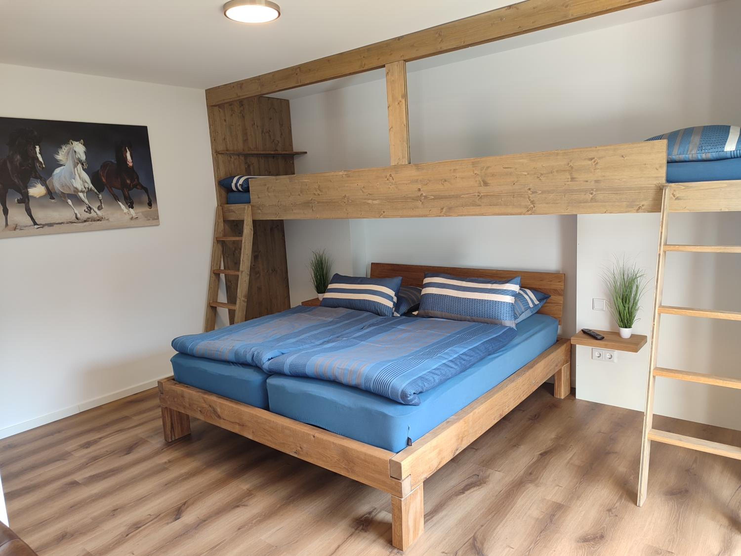 One-Bedroom Apartment with Balcony photo 2