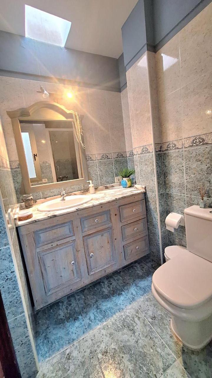 Double Room with Private External Bathroom photo 2