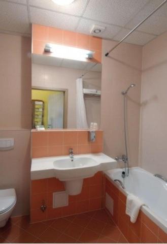 Deluxe Double Or Twin Room photo 2