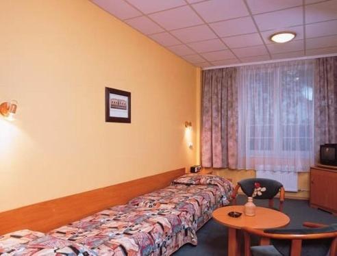 Standard Double or Twin Room photo 2