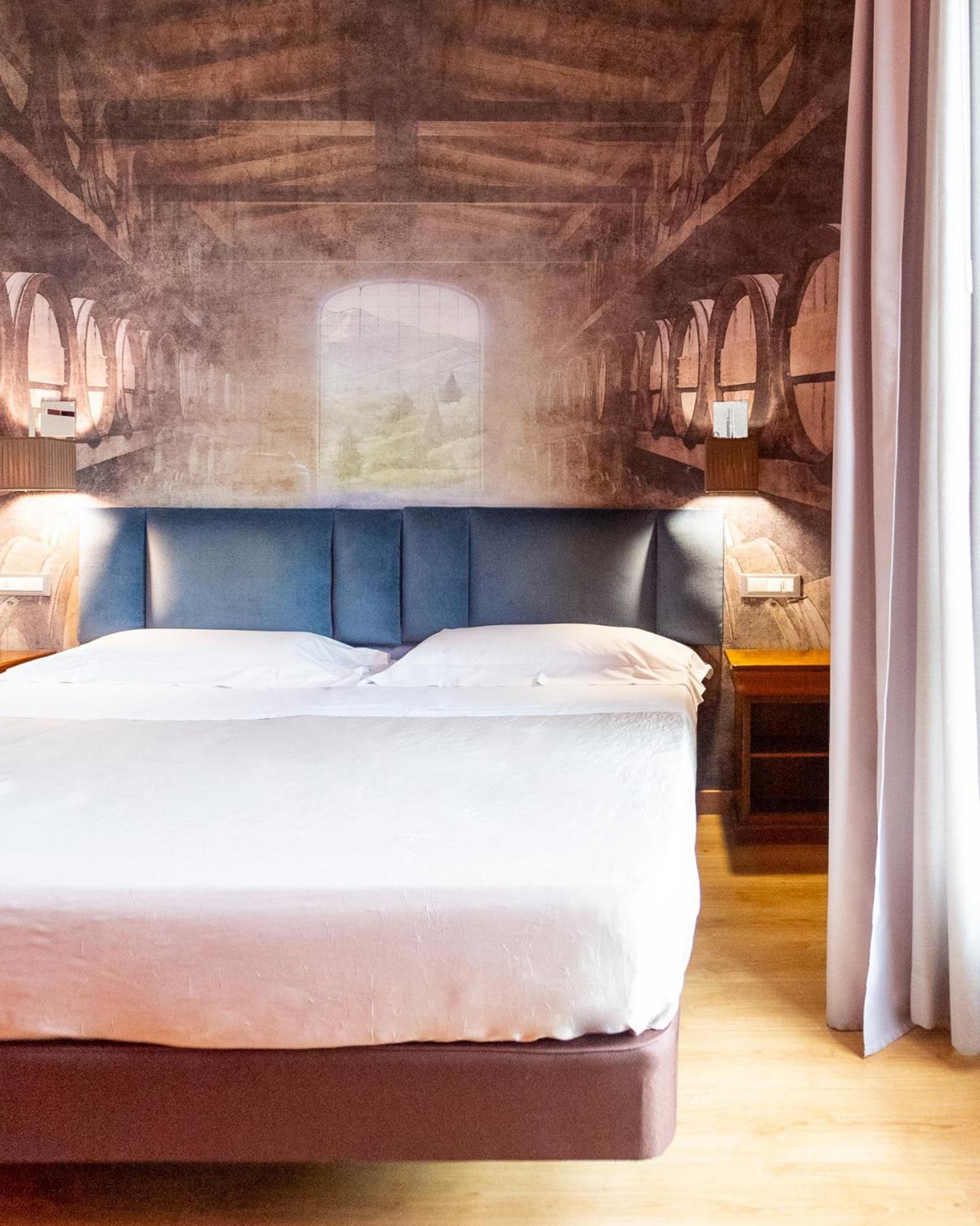 Double or Twin Room with Spa Access - Photo 1