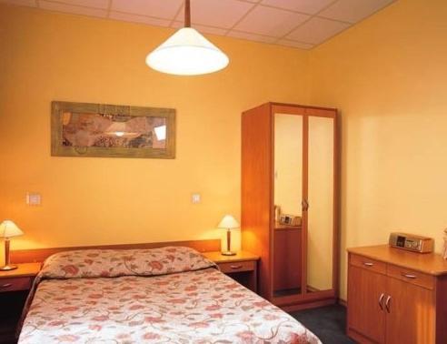 Deluxe Double Or Twin Room photo 3