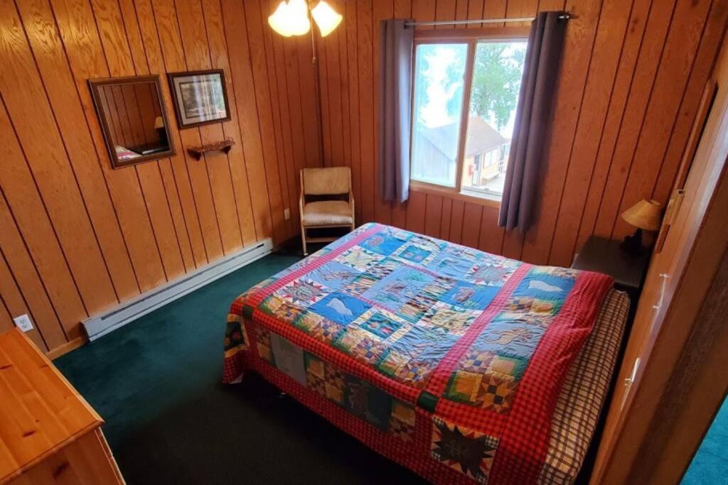 Six-Bedroom Holiday Home photo 2