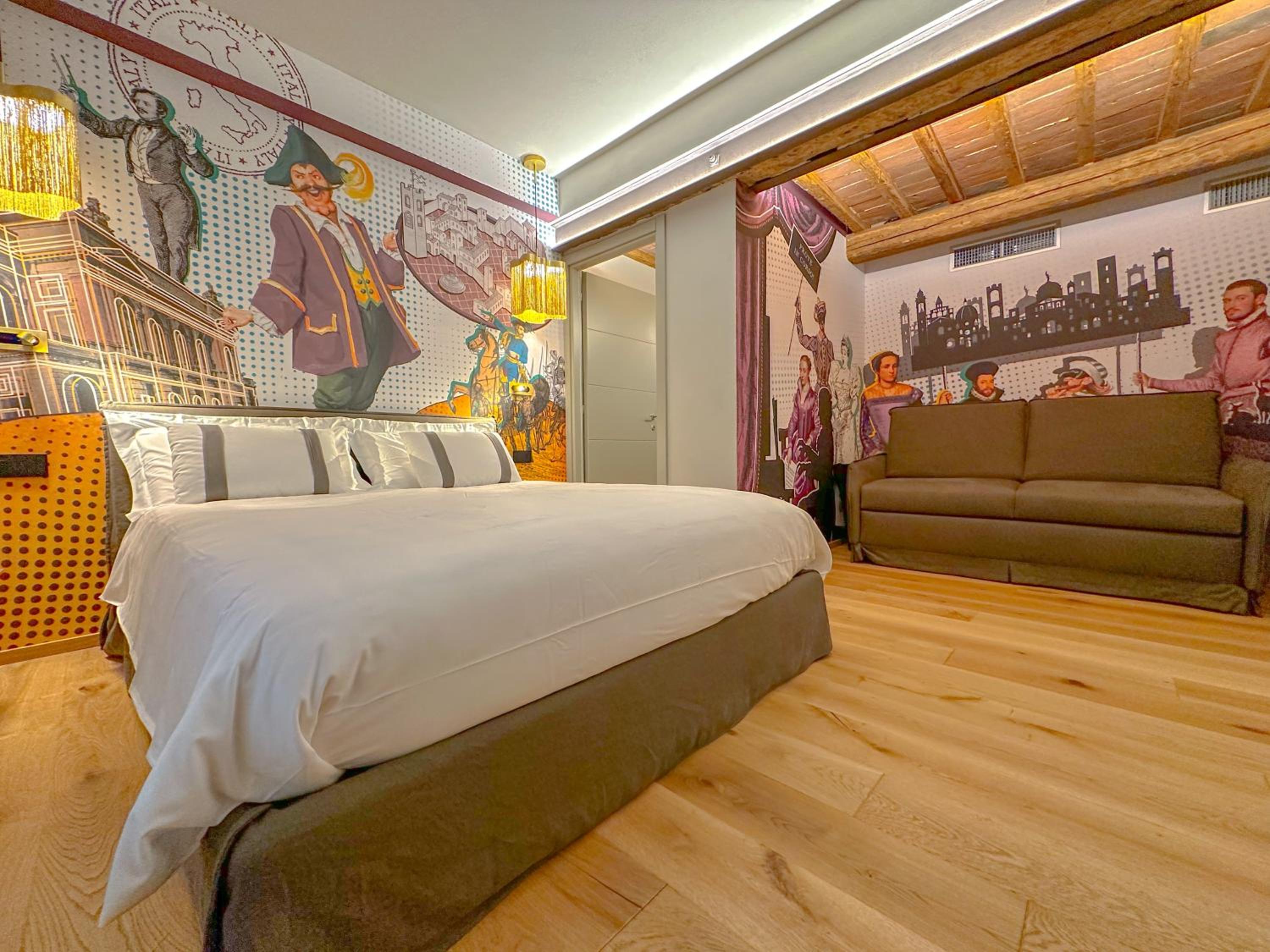 King Room with Balcony photo 3