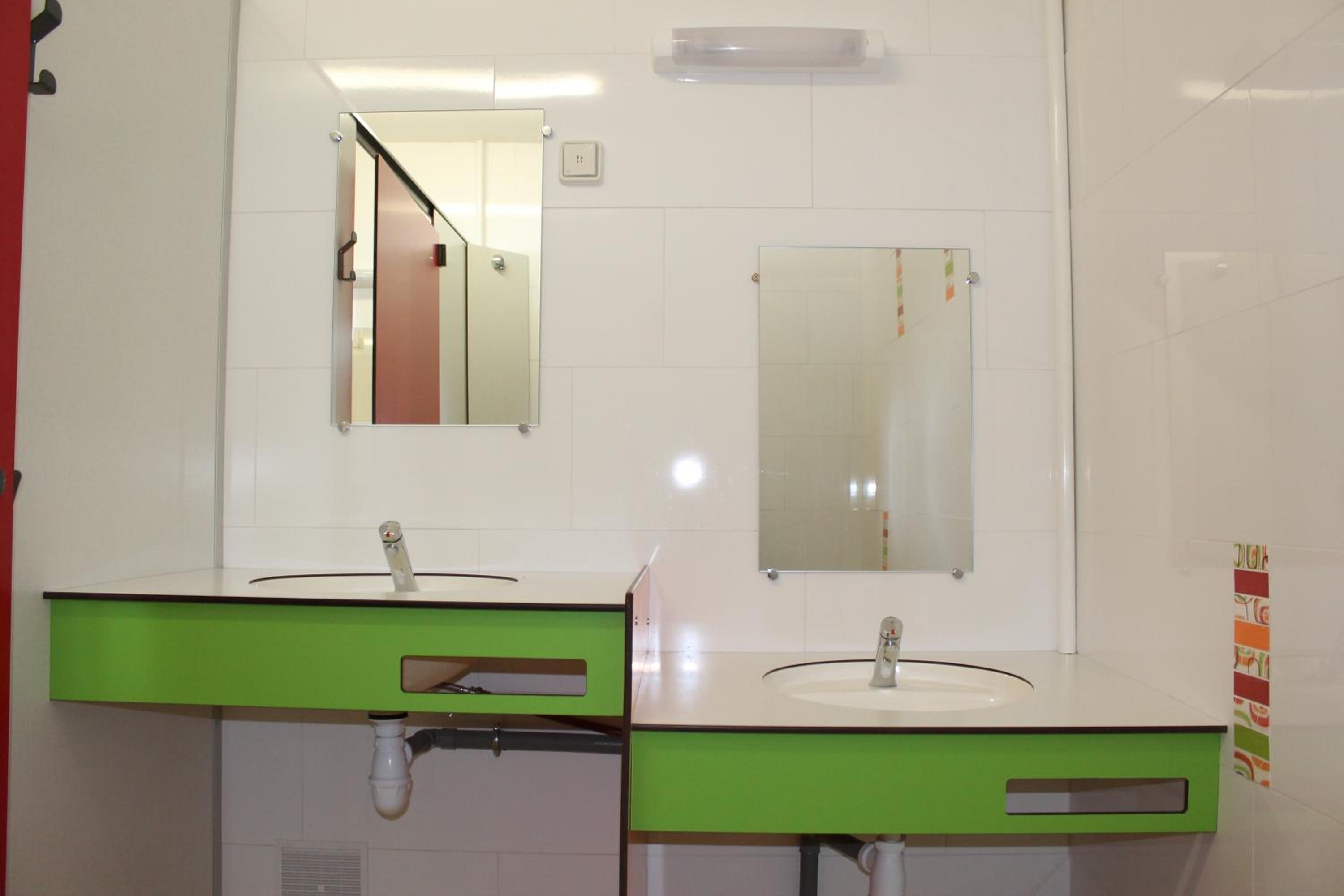 Two-Bedroom Mobile Home - Disability Access photo 2