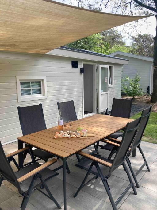 Three-Bedroom House photo 3