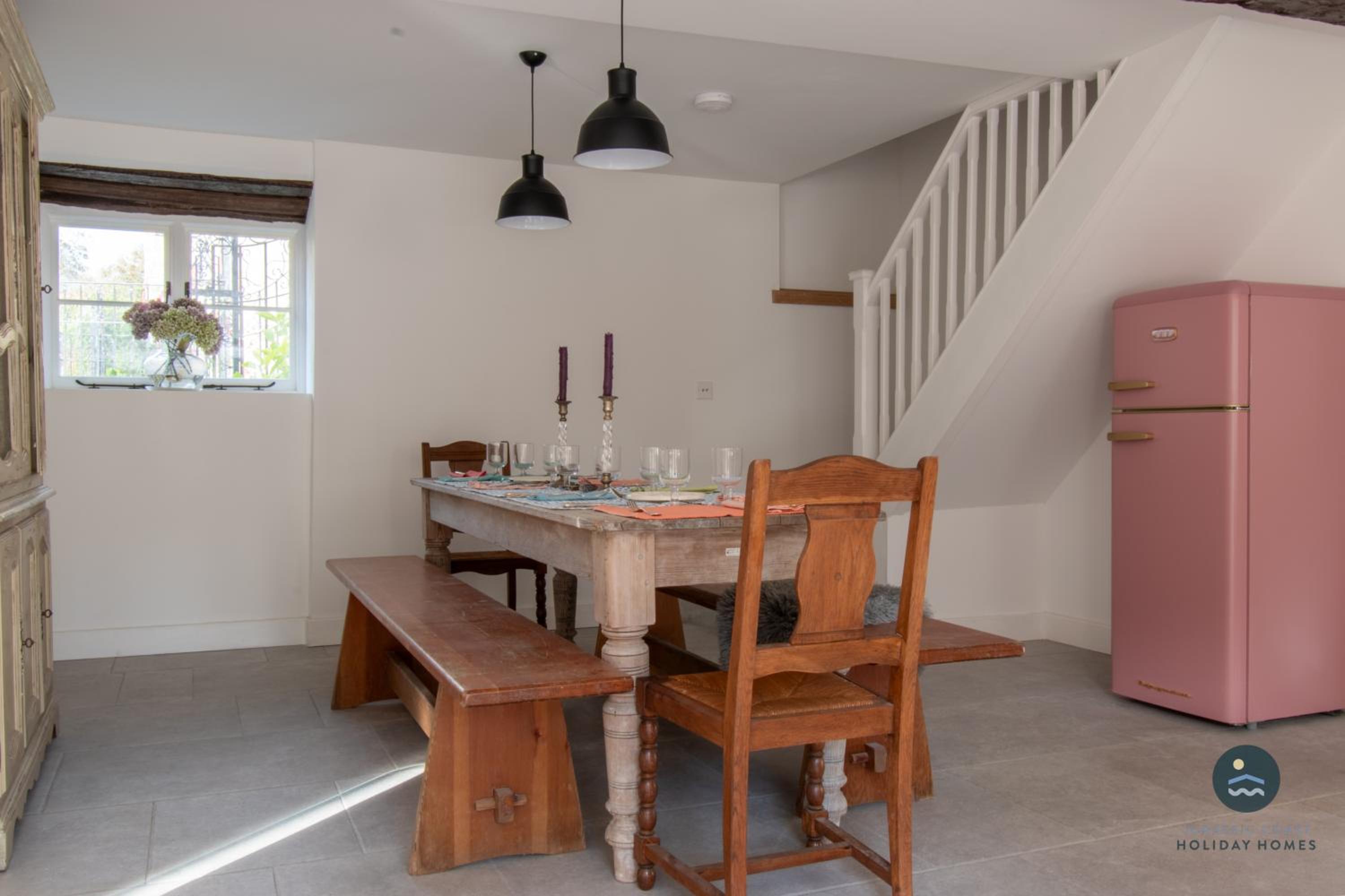 Three-Bedroom House photo 3