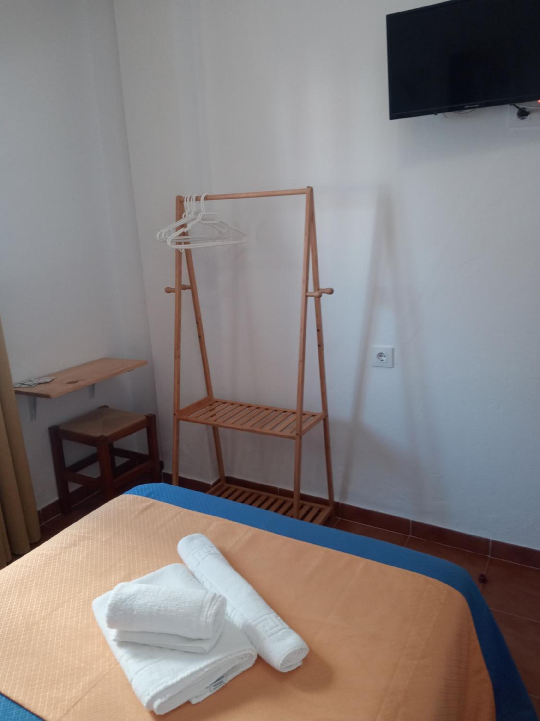 Habitación Individual Estándar con Baño Compartido