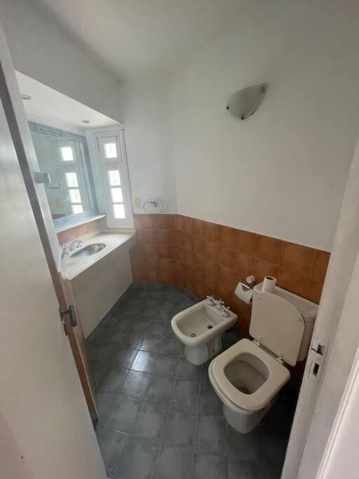 Four-Bedroom House photo 2