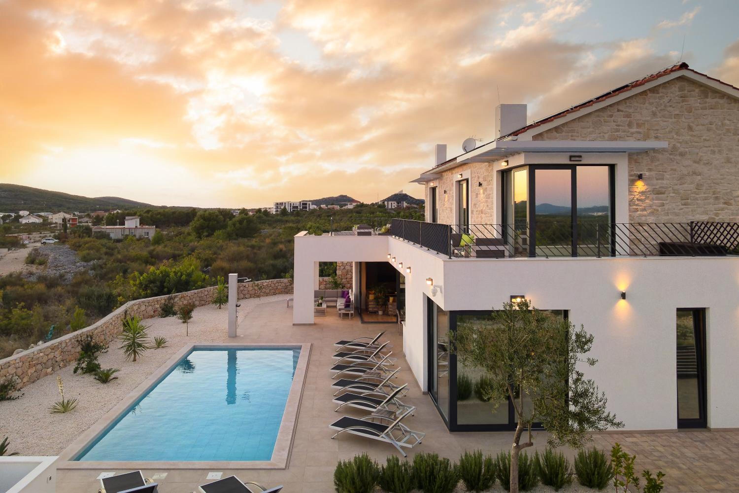 Villa photo 3