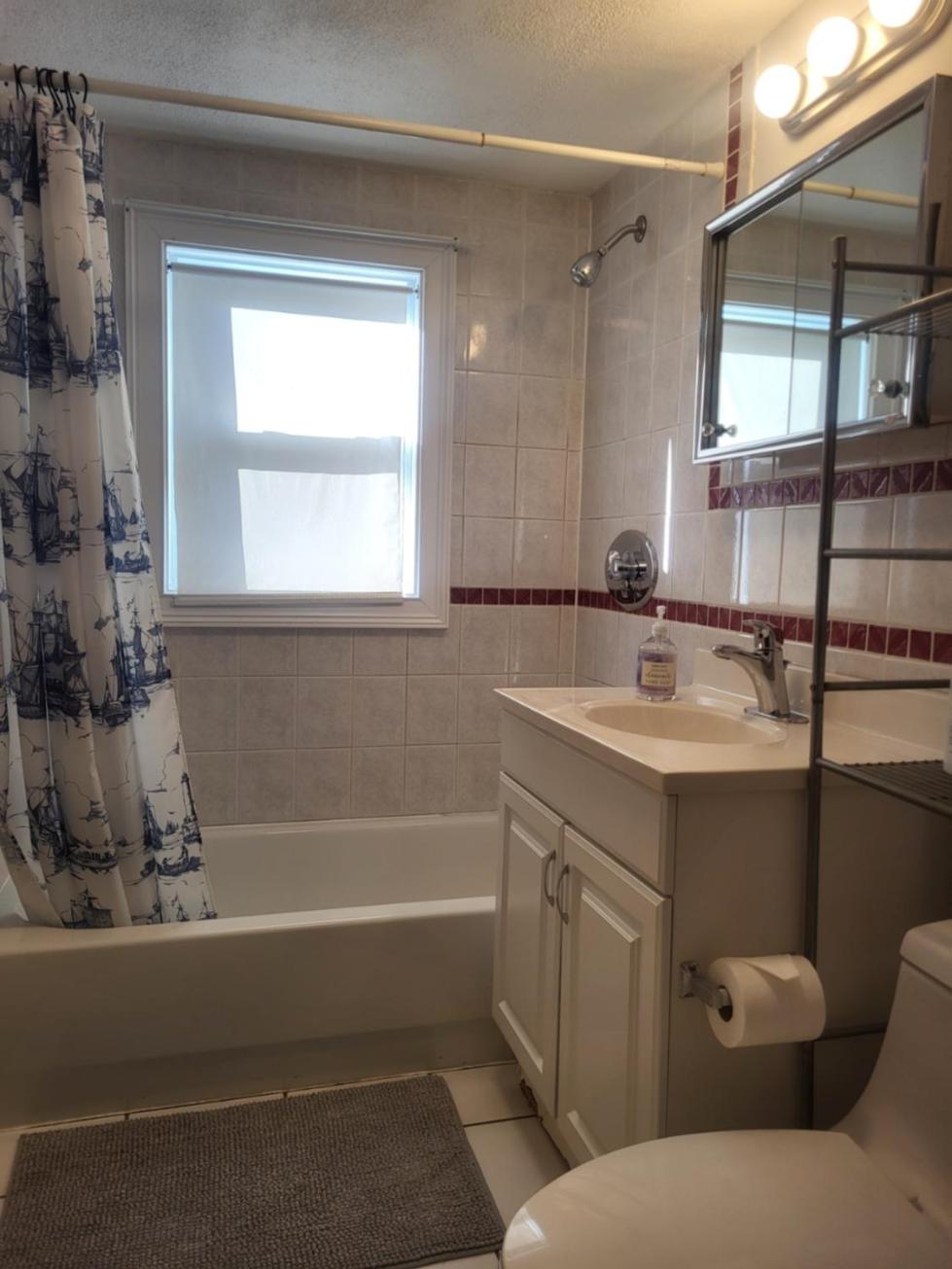 Standard Double Room with Shared Bathroom photo 3