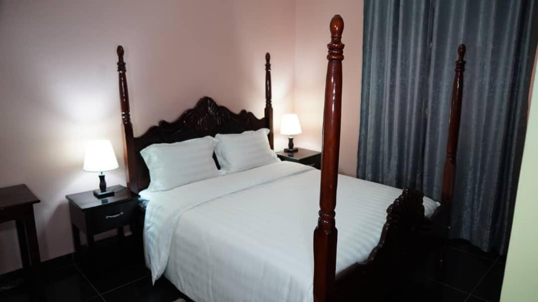Deluxe Double Room (2 Adults + 1 Child) photo 1