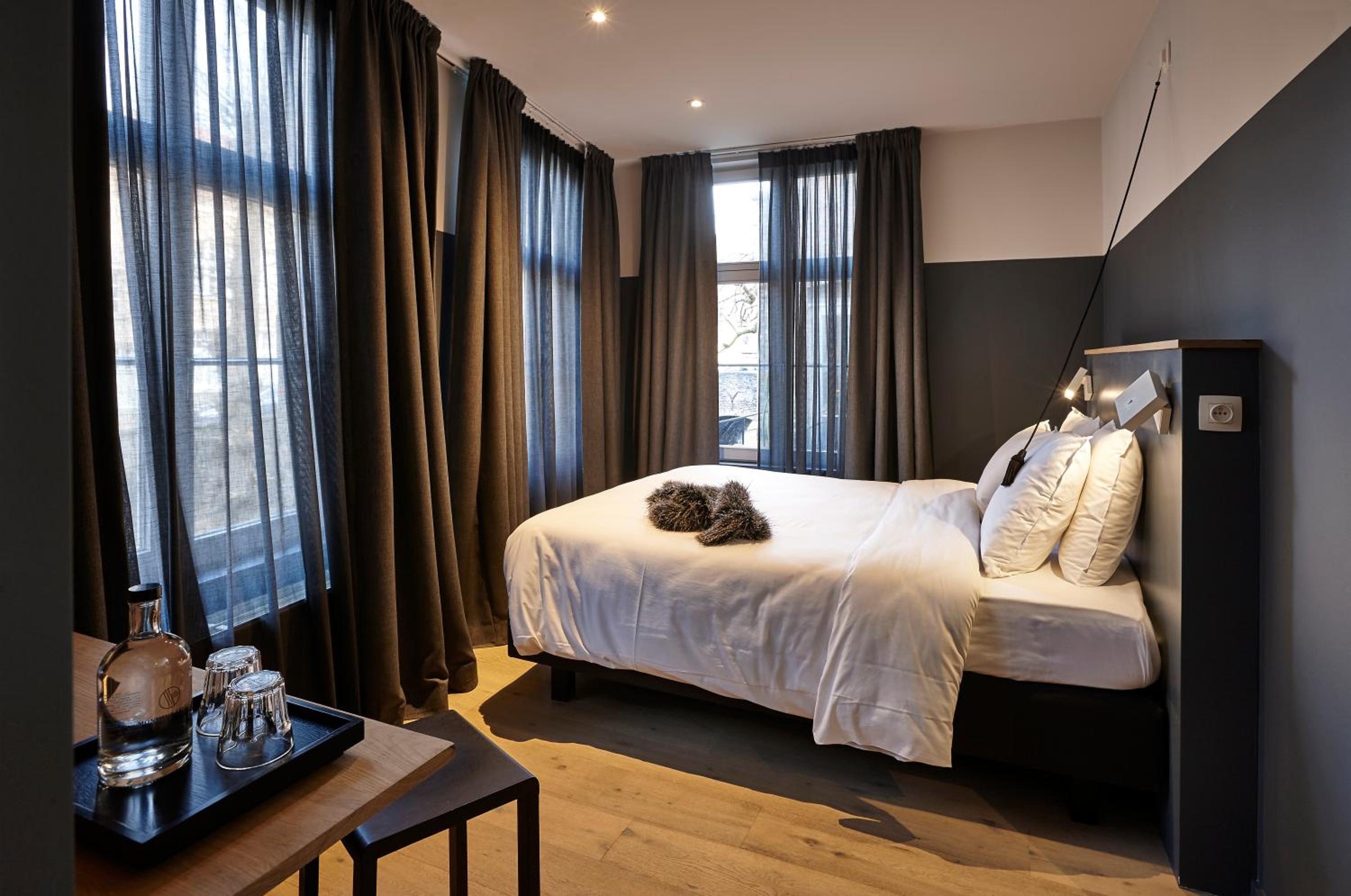 Superior Double Room with Canal View - Photo 5