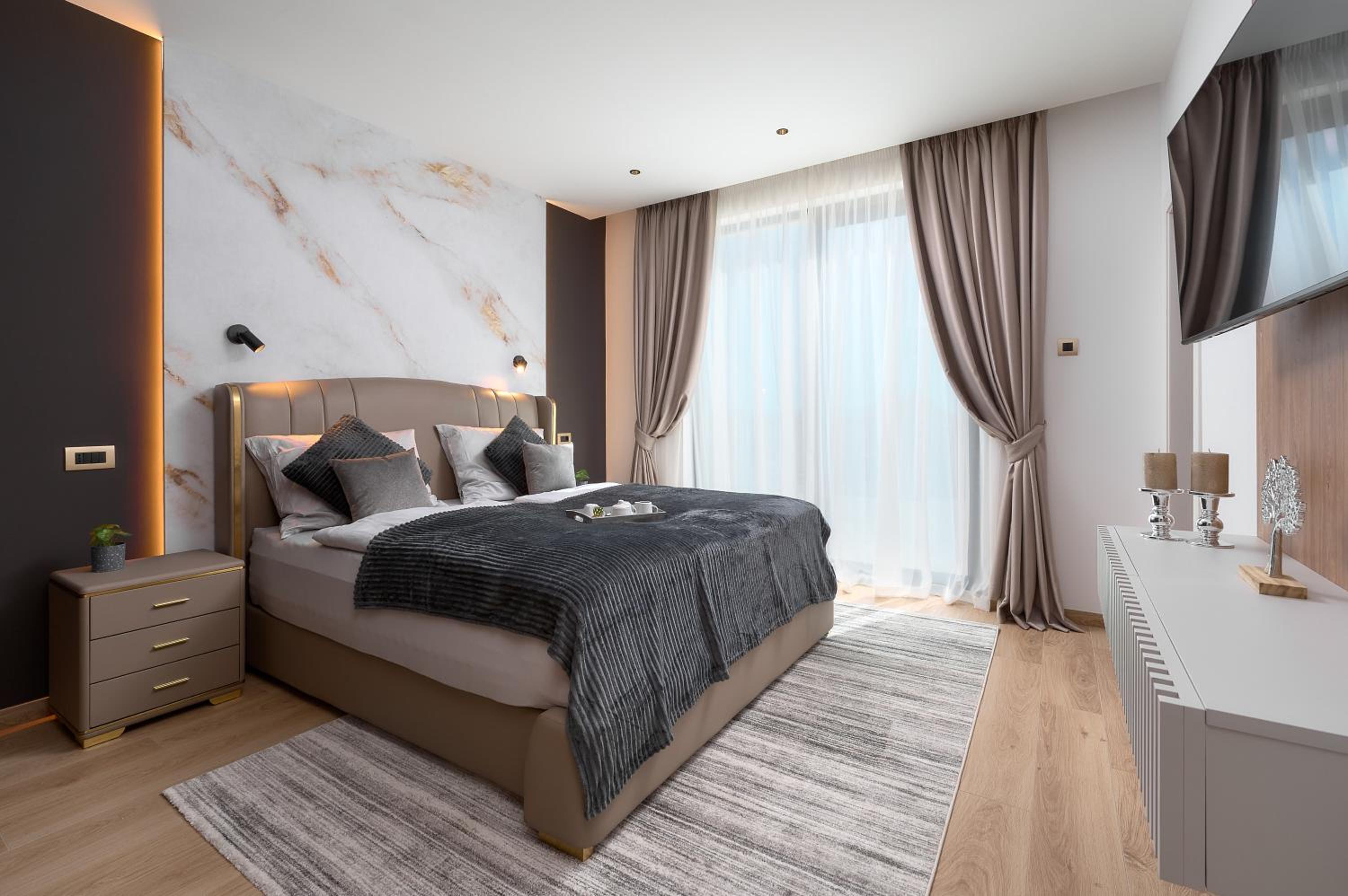 Villa photo 1