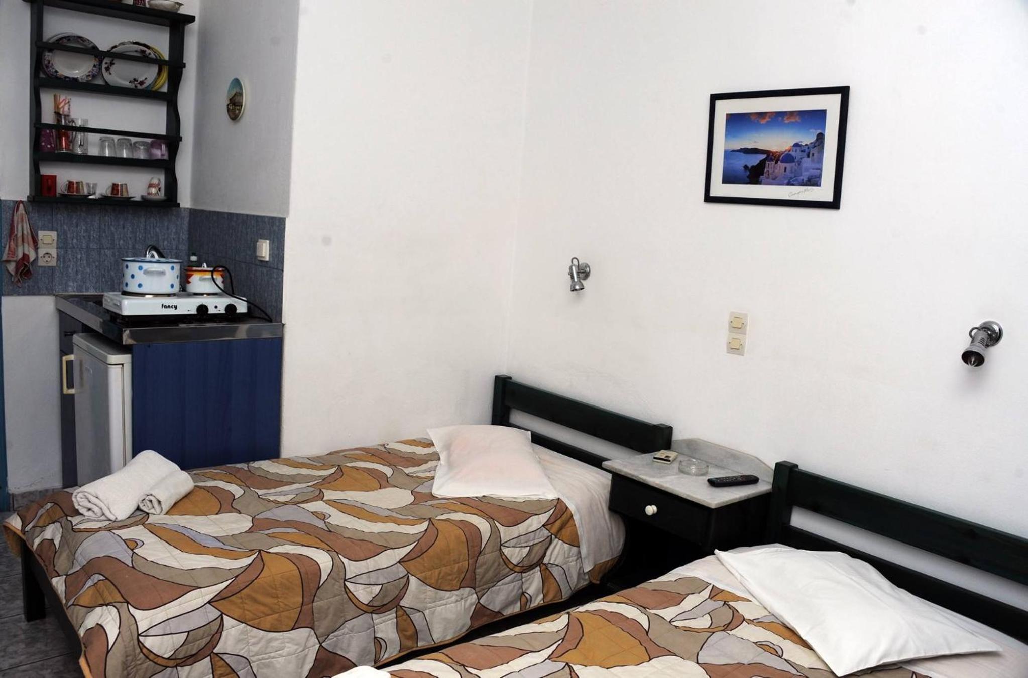 One-Bedroom Apartment photo 1
