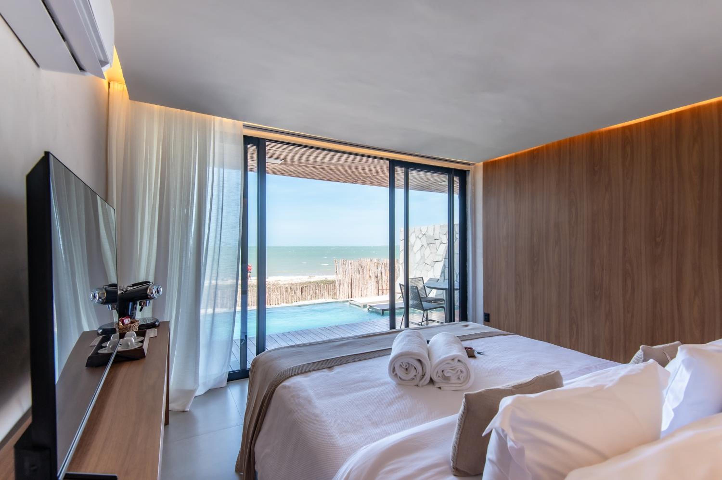 Deluxe Double Room with Sea View photo 3