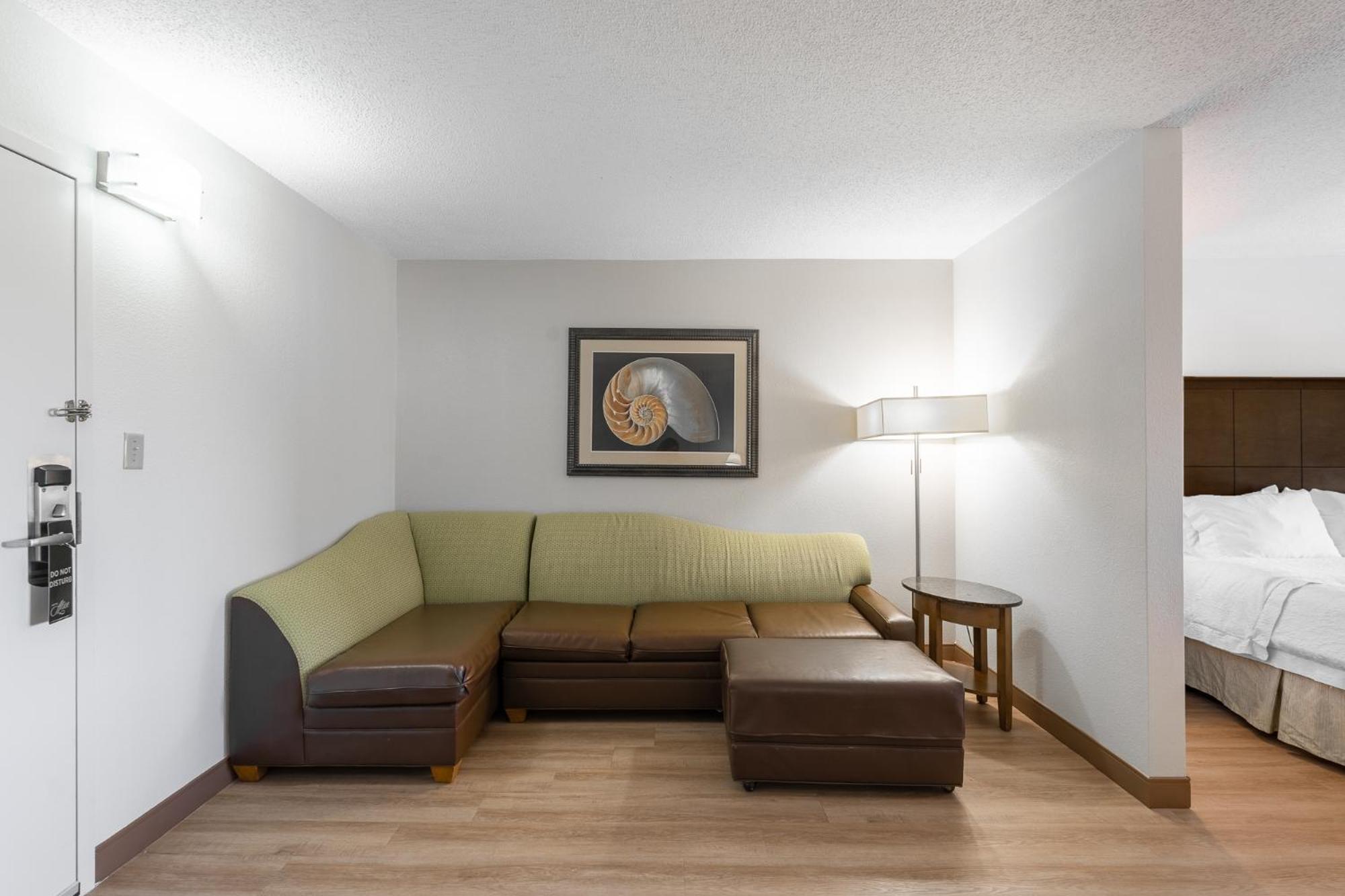 Double Room with Two Double Beds - Non-Smoking - Photo 1