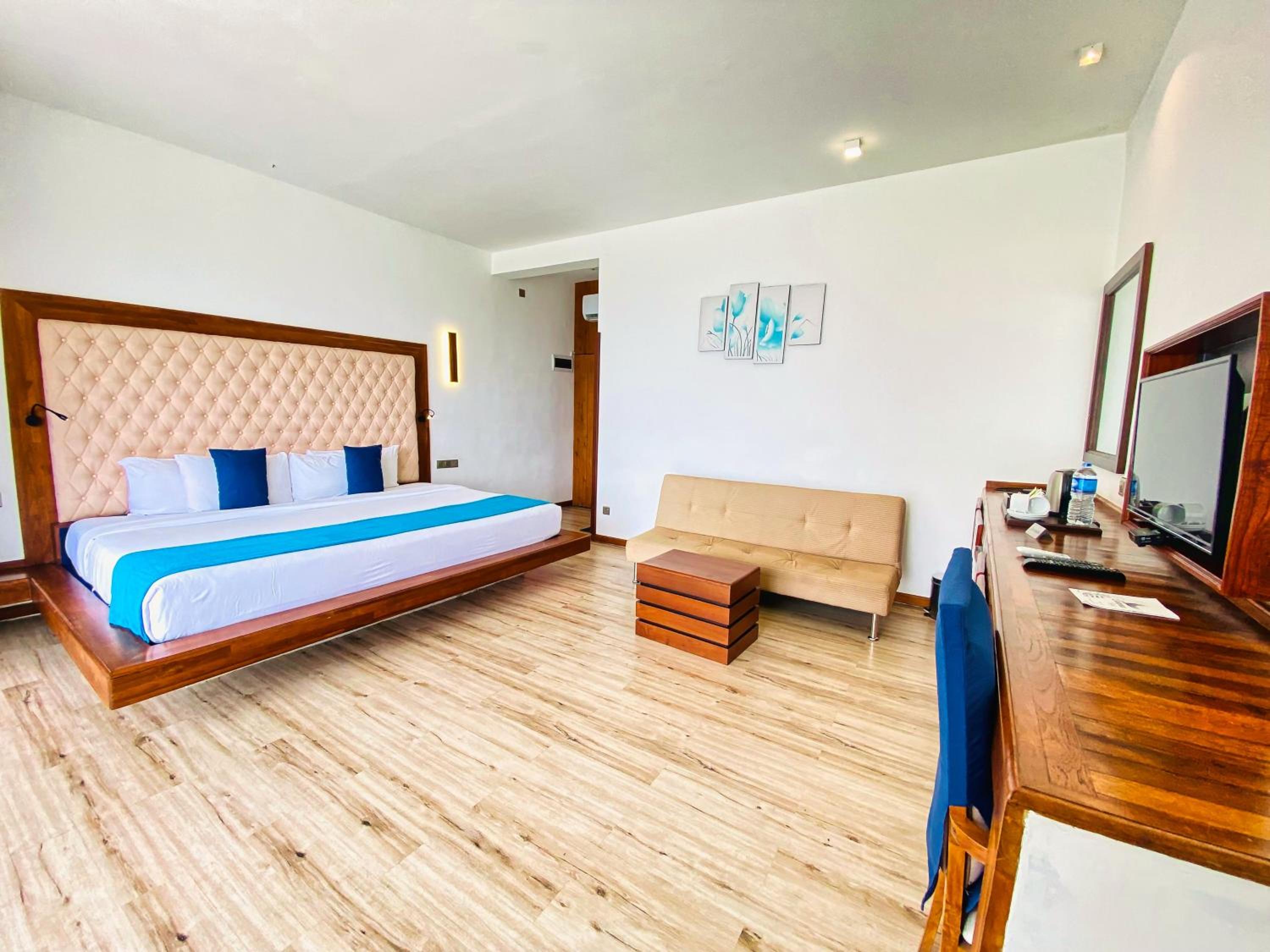 Deluxe Room with Balcony Ground Floor photo 2