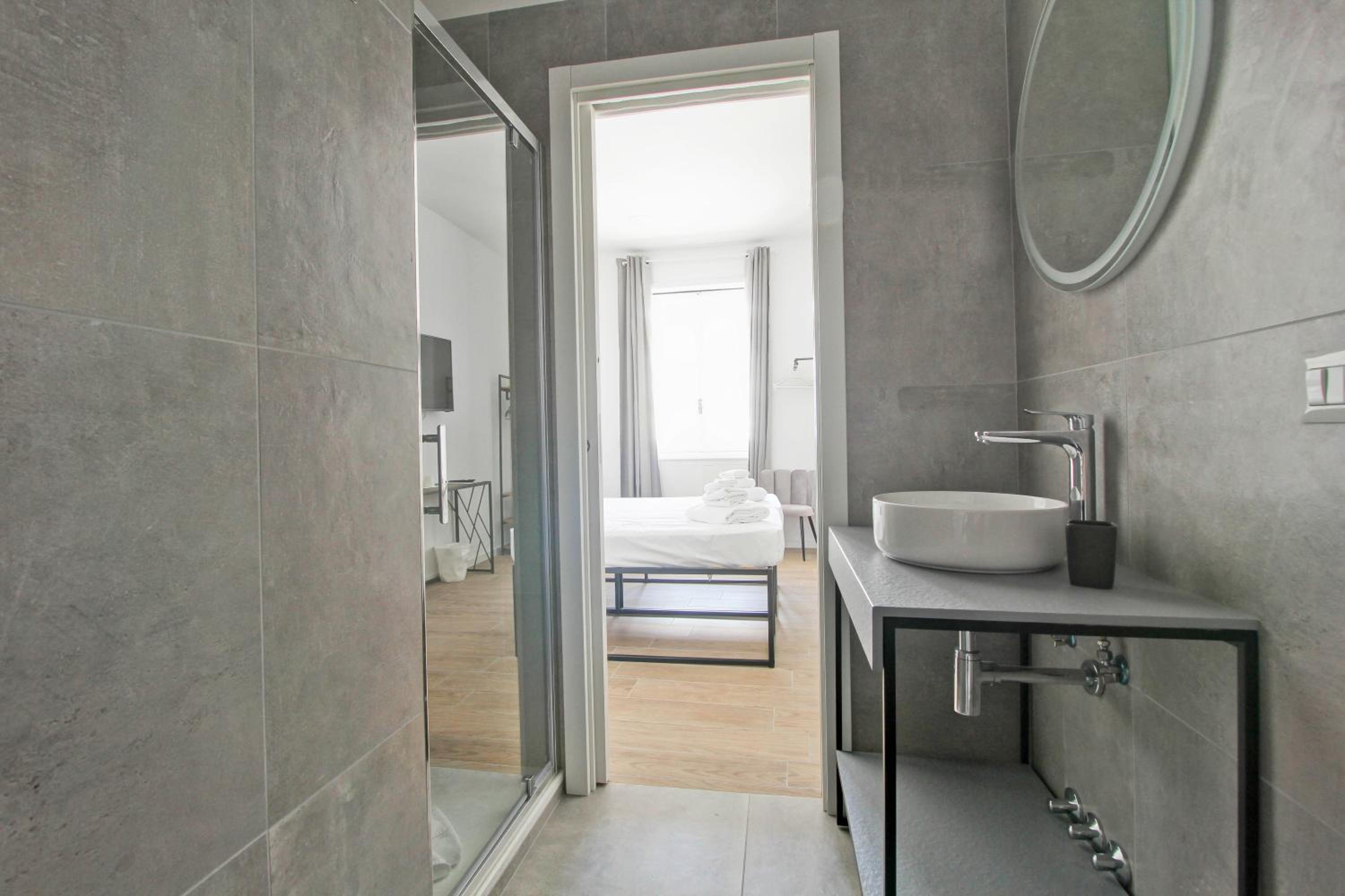 Double or Twin Room with Private Bathroom photo 2