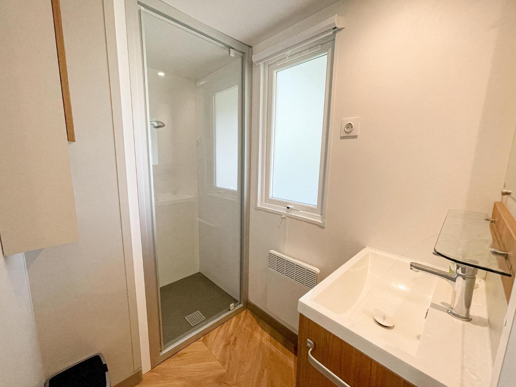 Three-Bedroom House photo 2