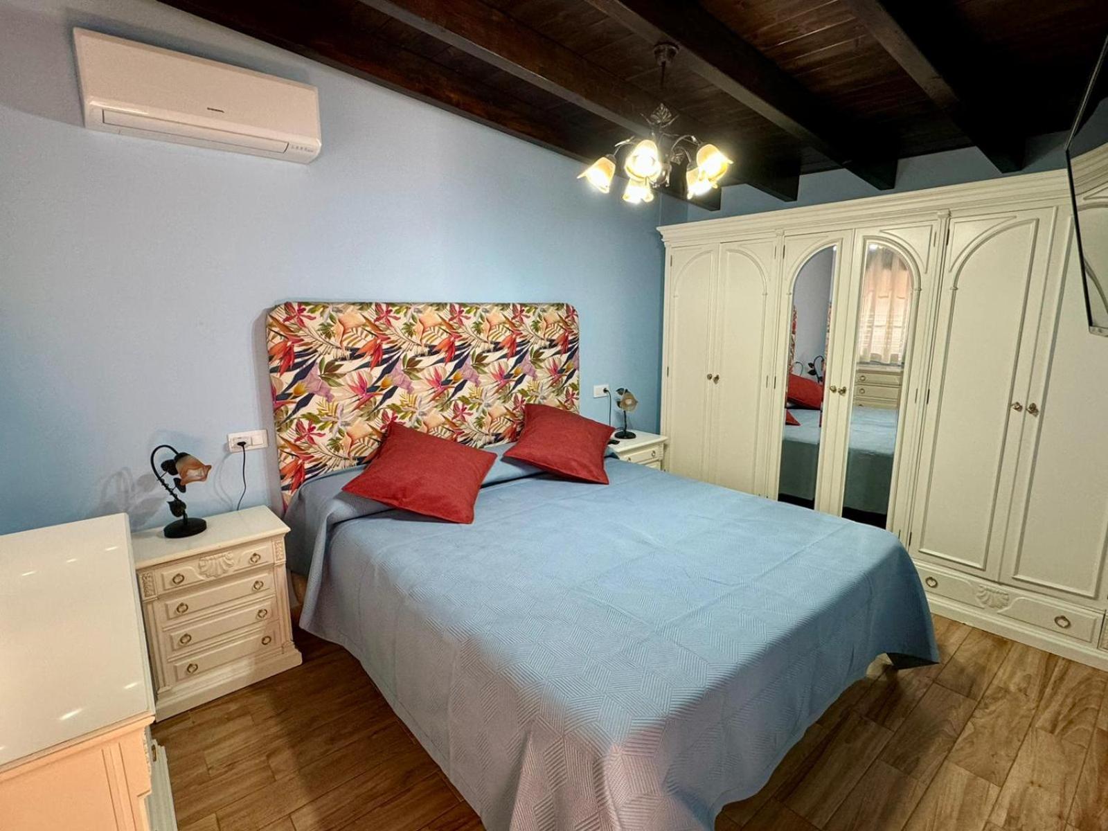 Bungalow Deluxe con Vista al Jardín.