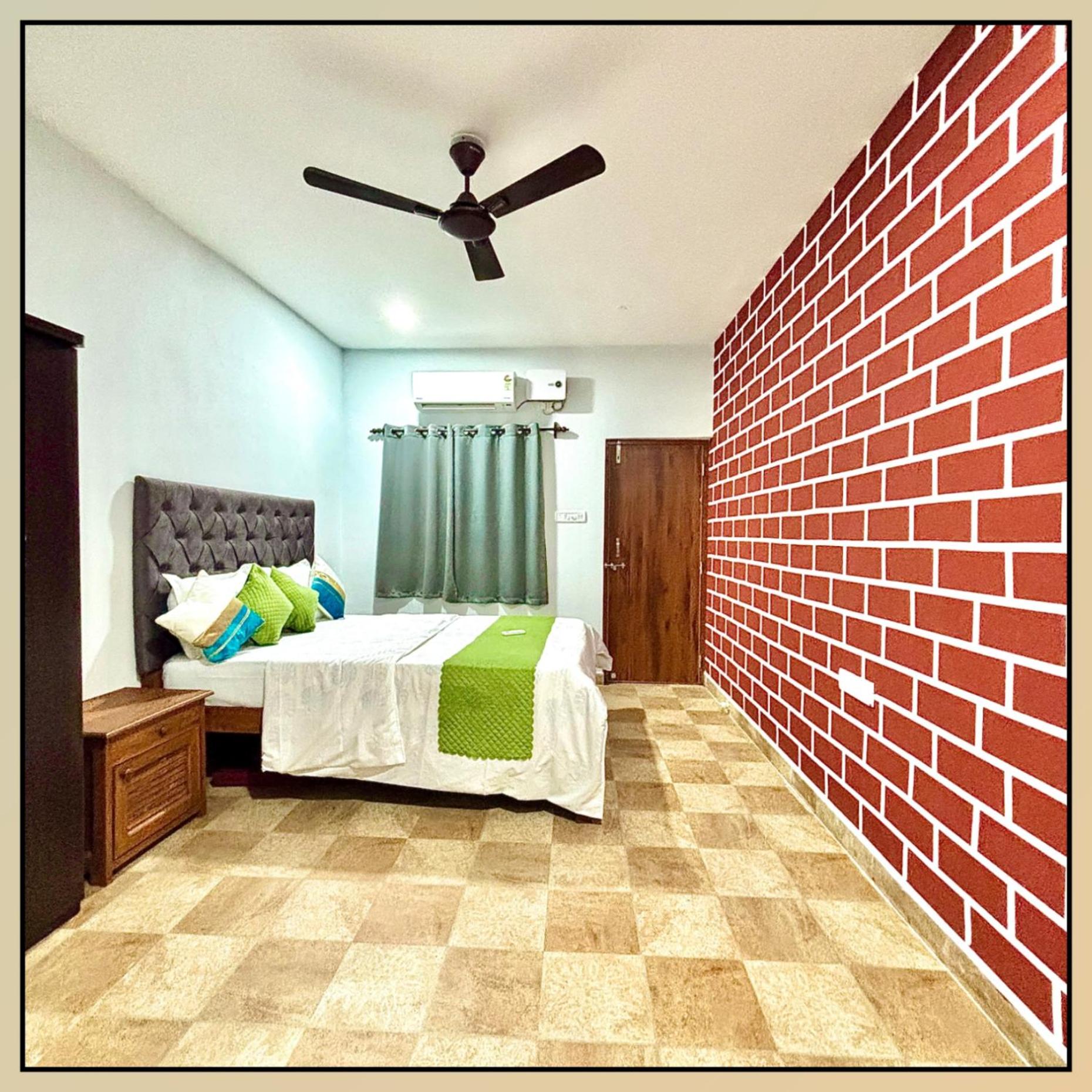 Two-Bedroom Apartment With Terrace photo 2