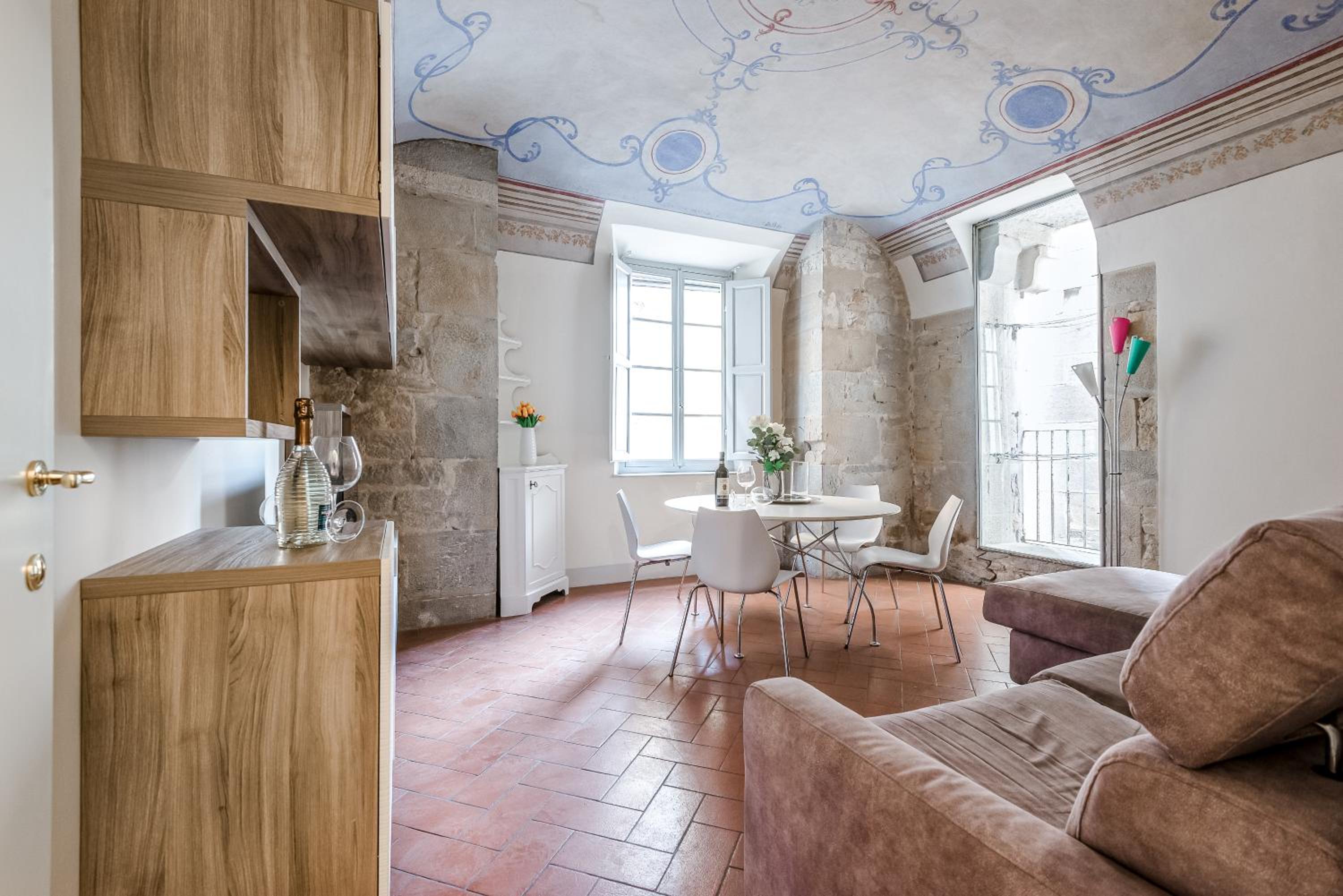 Three-Bedroom Deluxe Apartment