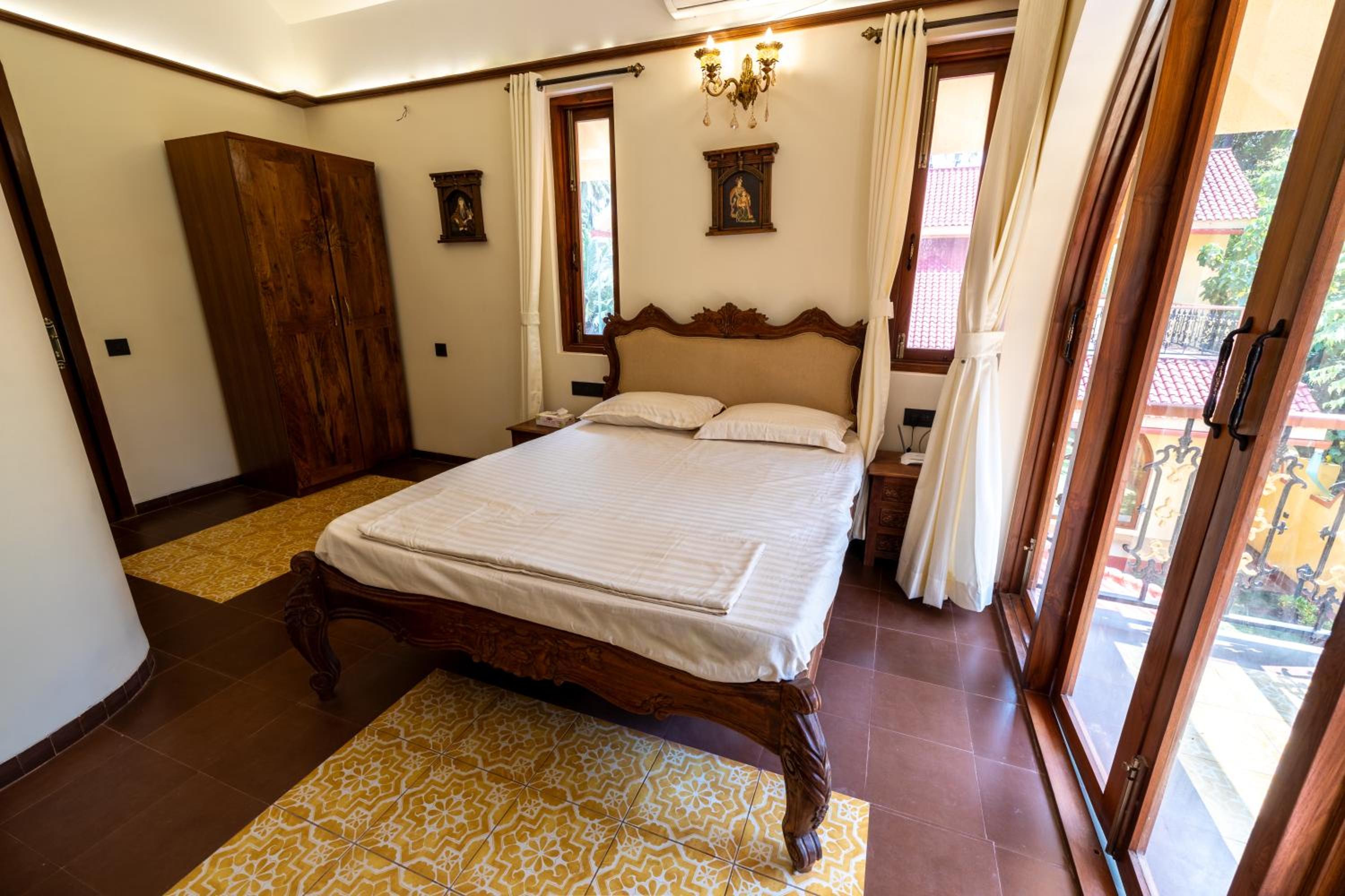Deluxe Double Room With Balcony