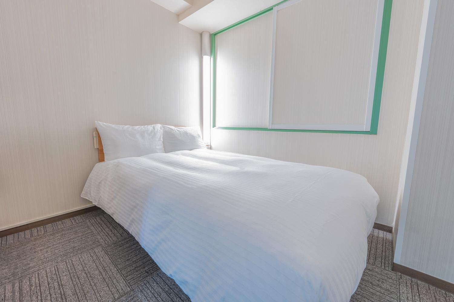 Double Room with Small Double Bed - Smoking photo 1