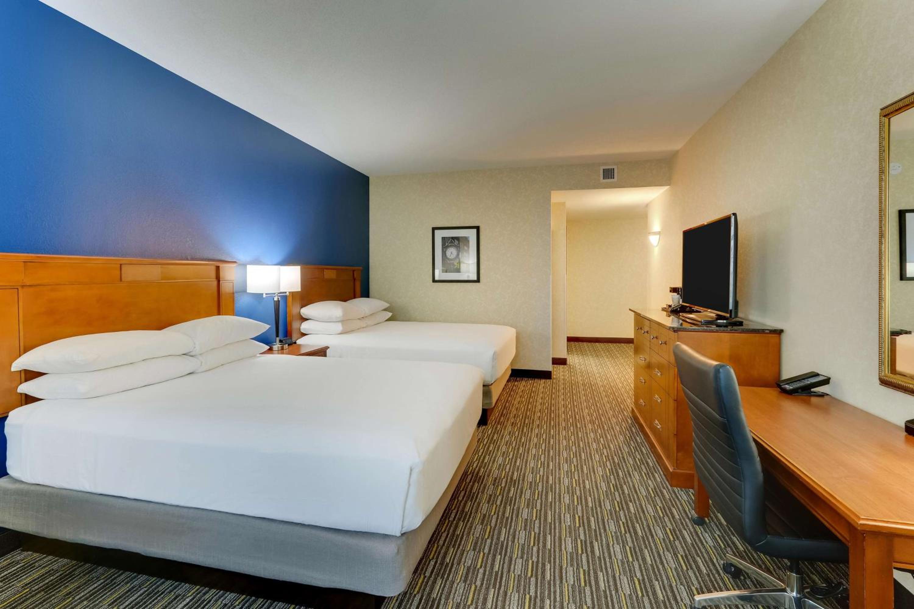 Superior Queen Room with Two Queen Beds