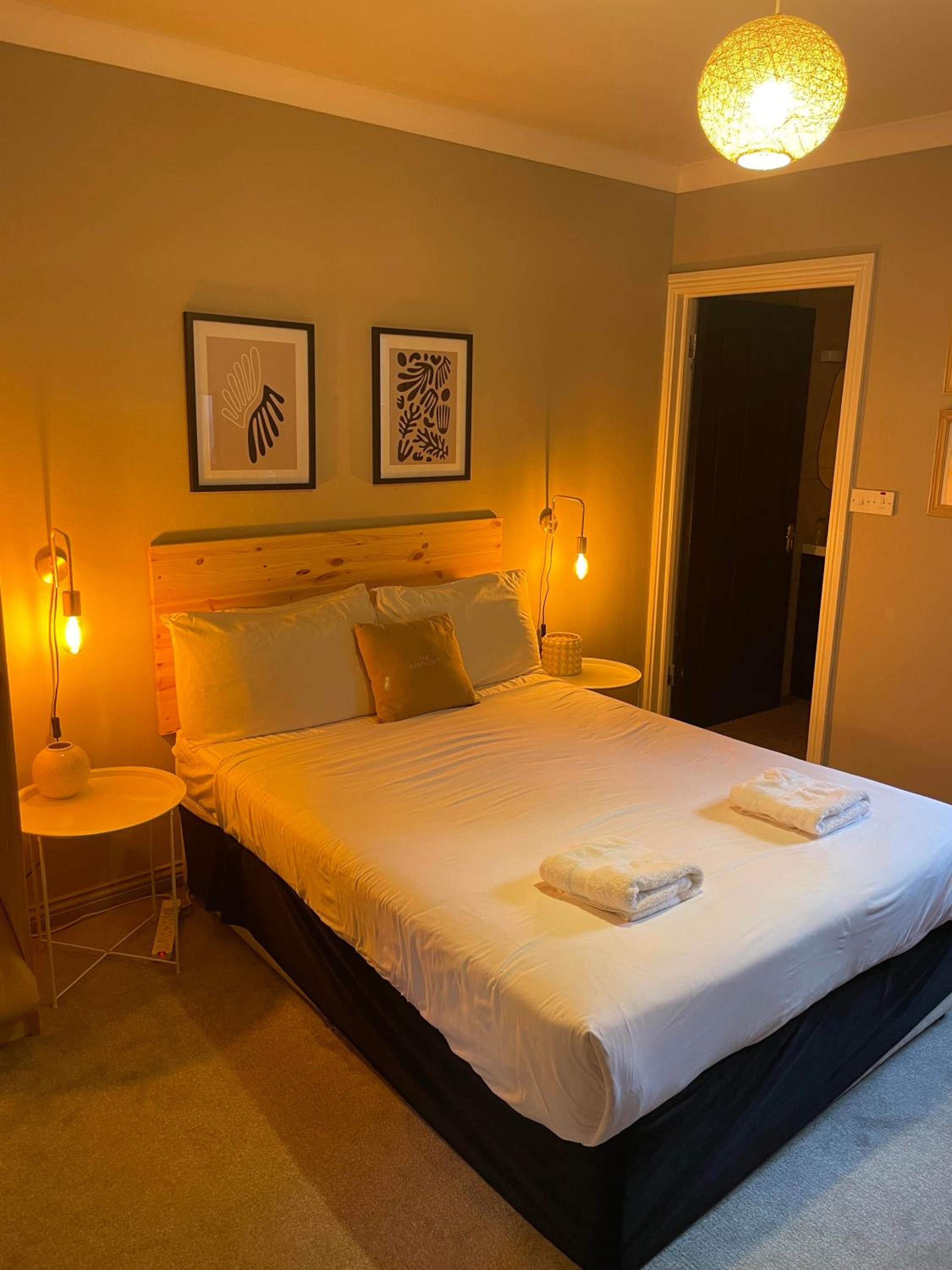 Double Room With Private Bathroom