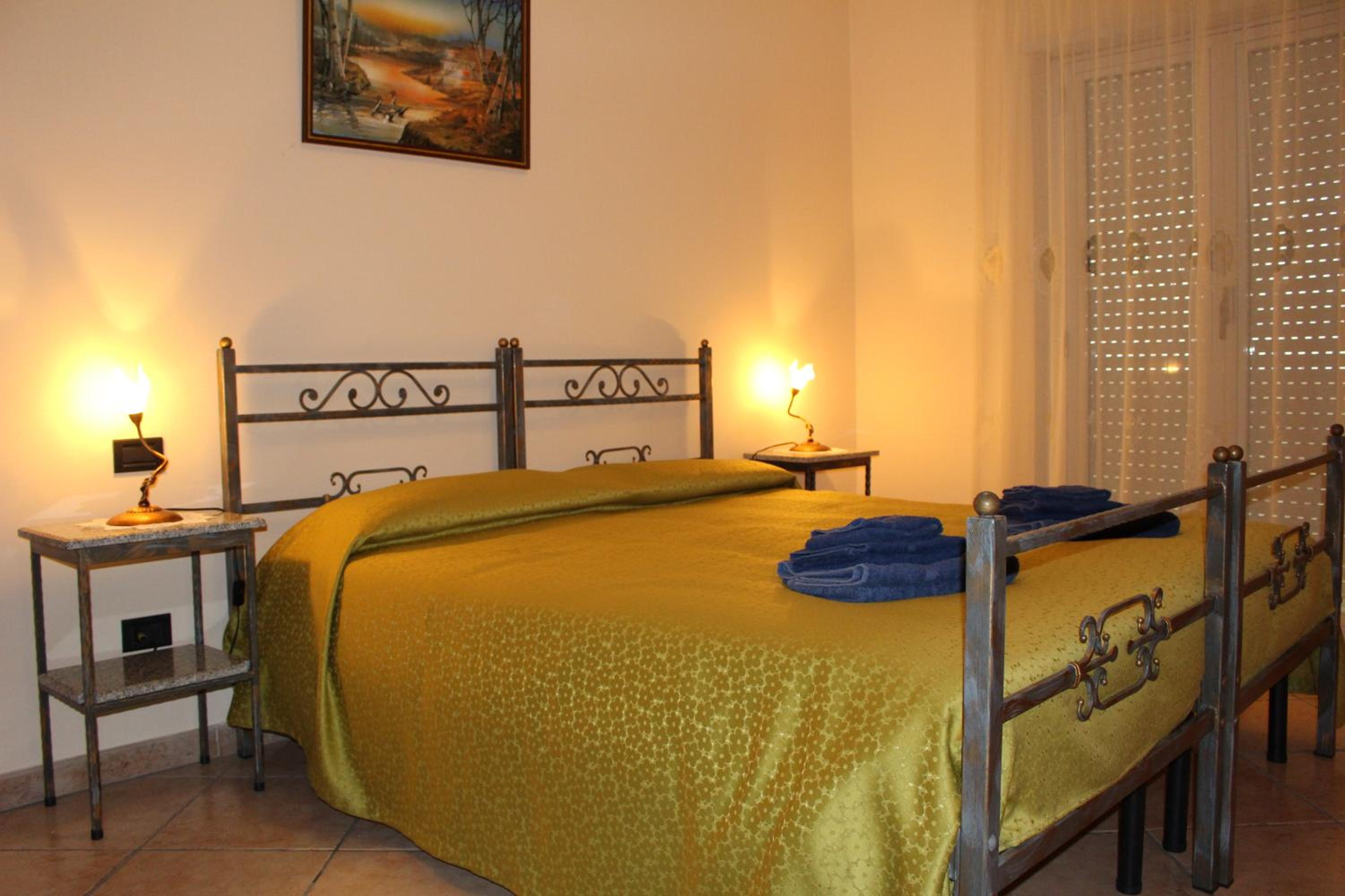 Double or Twin Room with Balcony photo 3