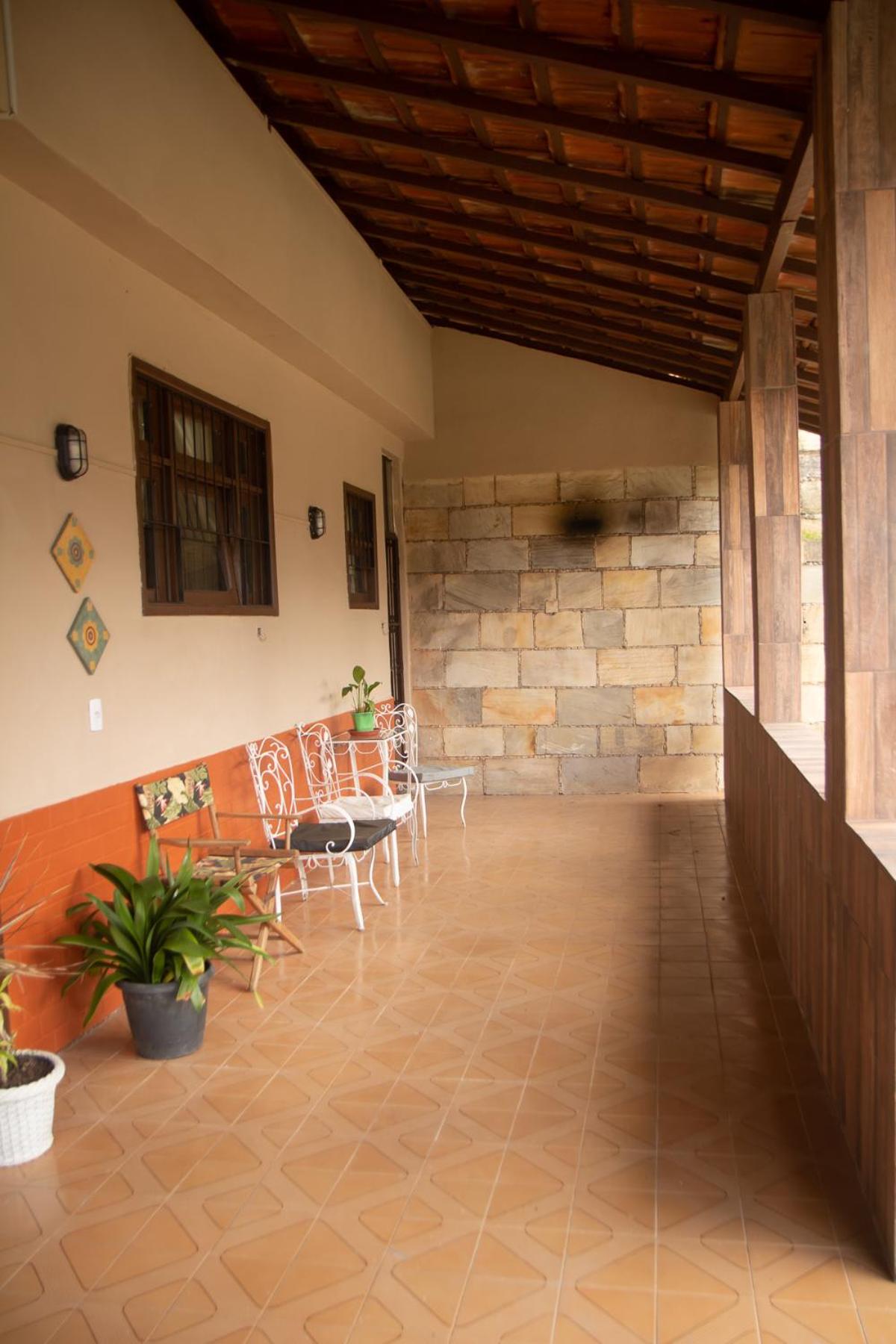Three-Bedroom House photo 3