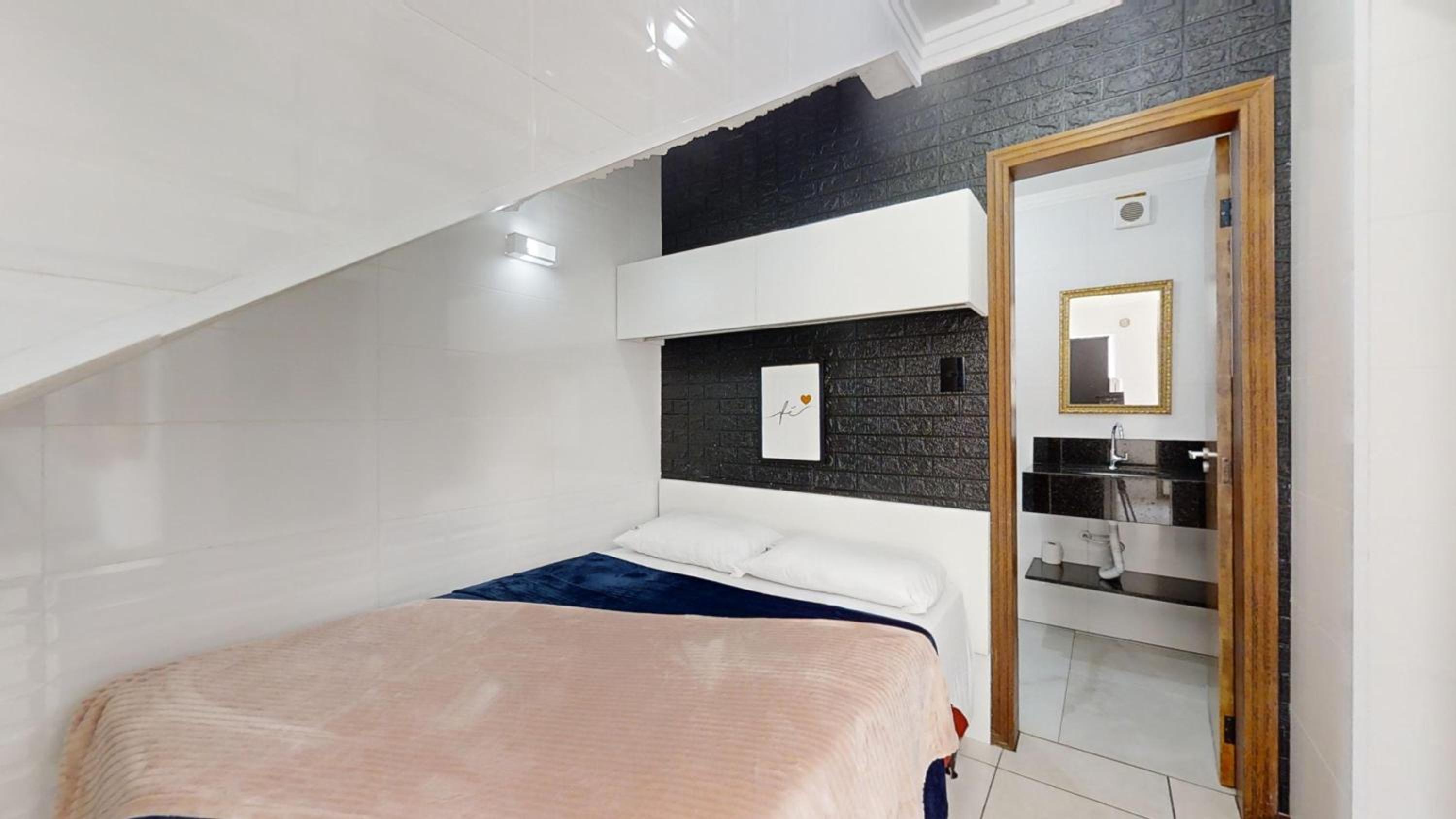 One-Bedroom Apartment (4 Adults) #2