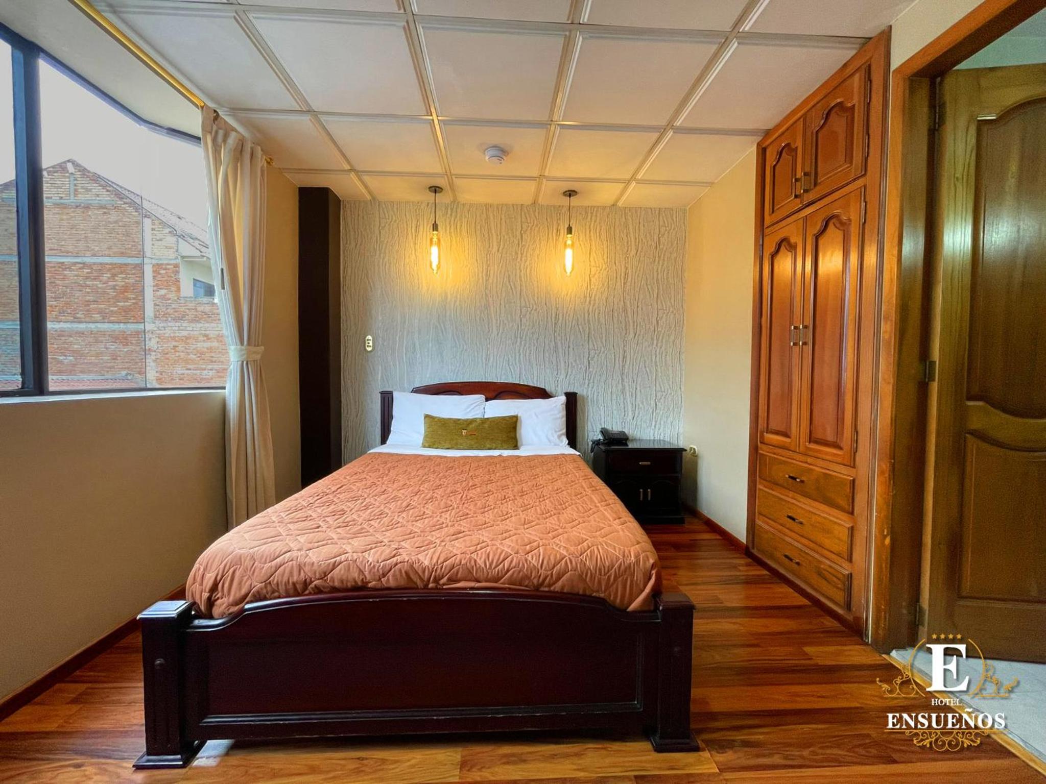 Double Room with Private Bathroom photo 2