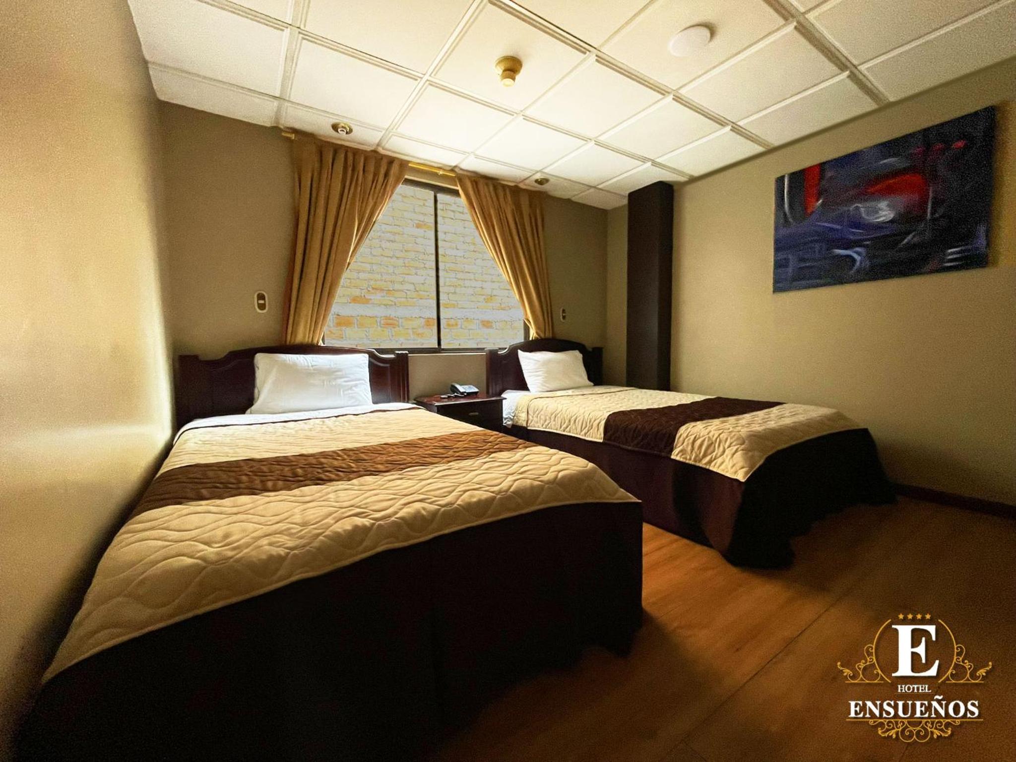 Double or Twin Room with Private Bathroom photo 3