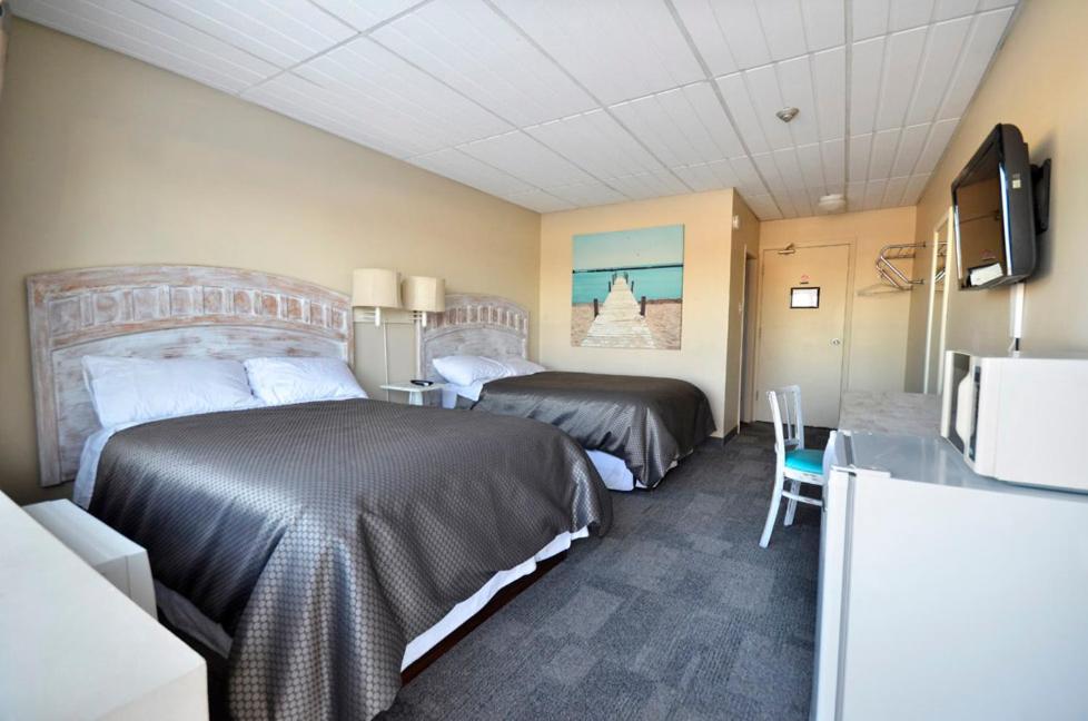 Double Room with Two Double Beds - Photo 1