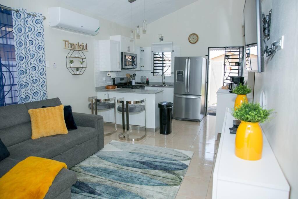Two-Bedroom House photo 3